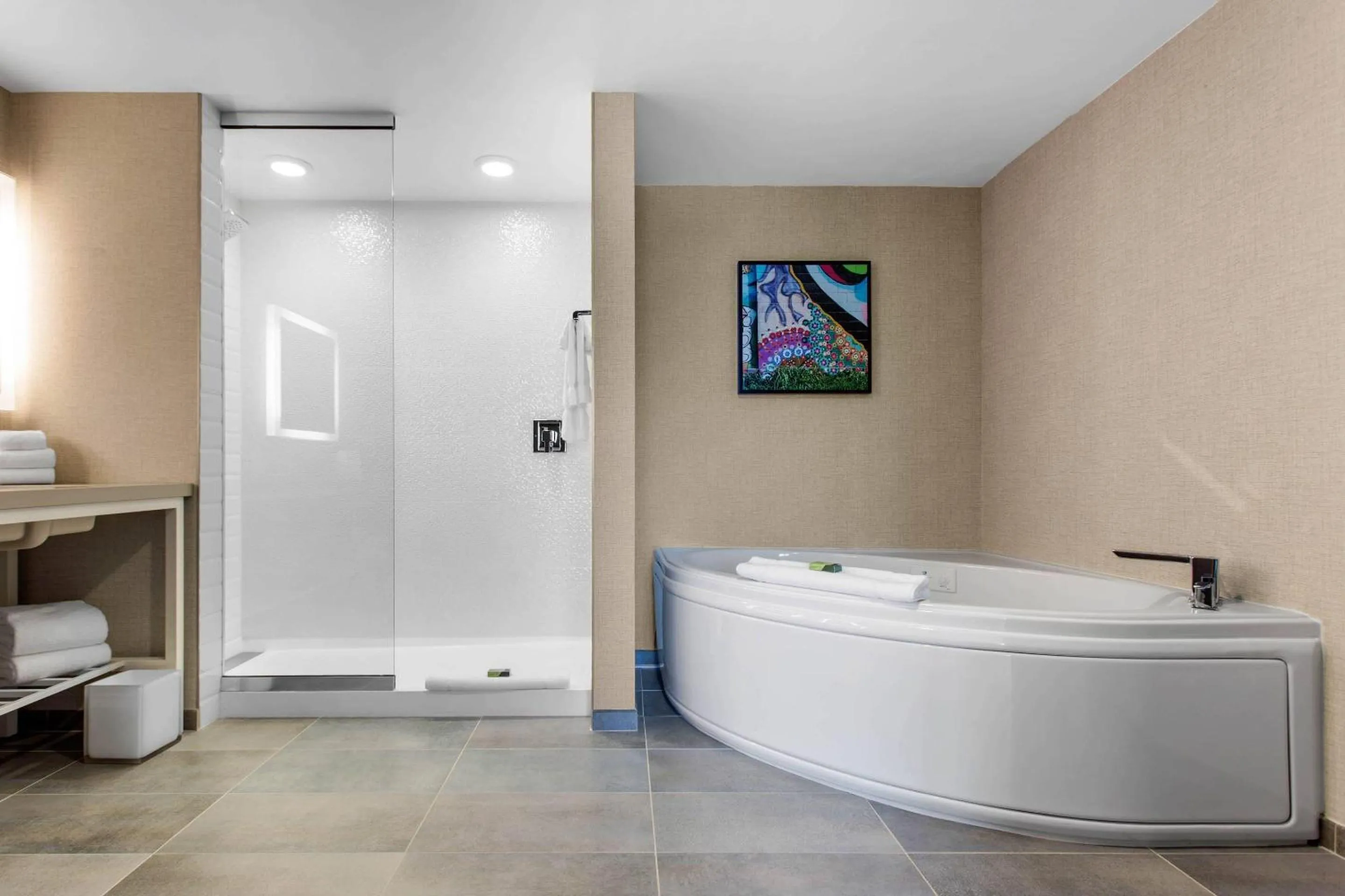 Bedroom in Cambria Hotel Downtown Asheville