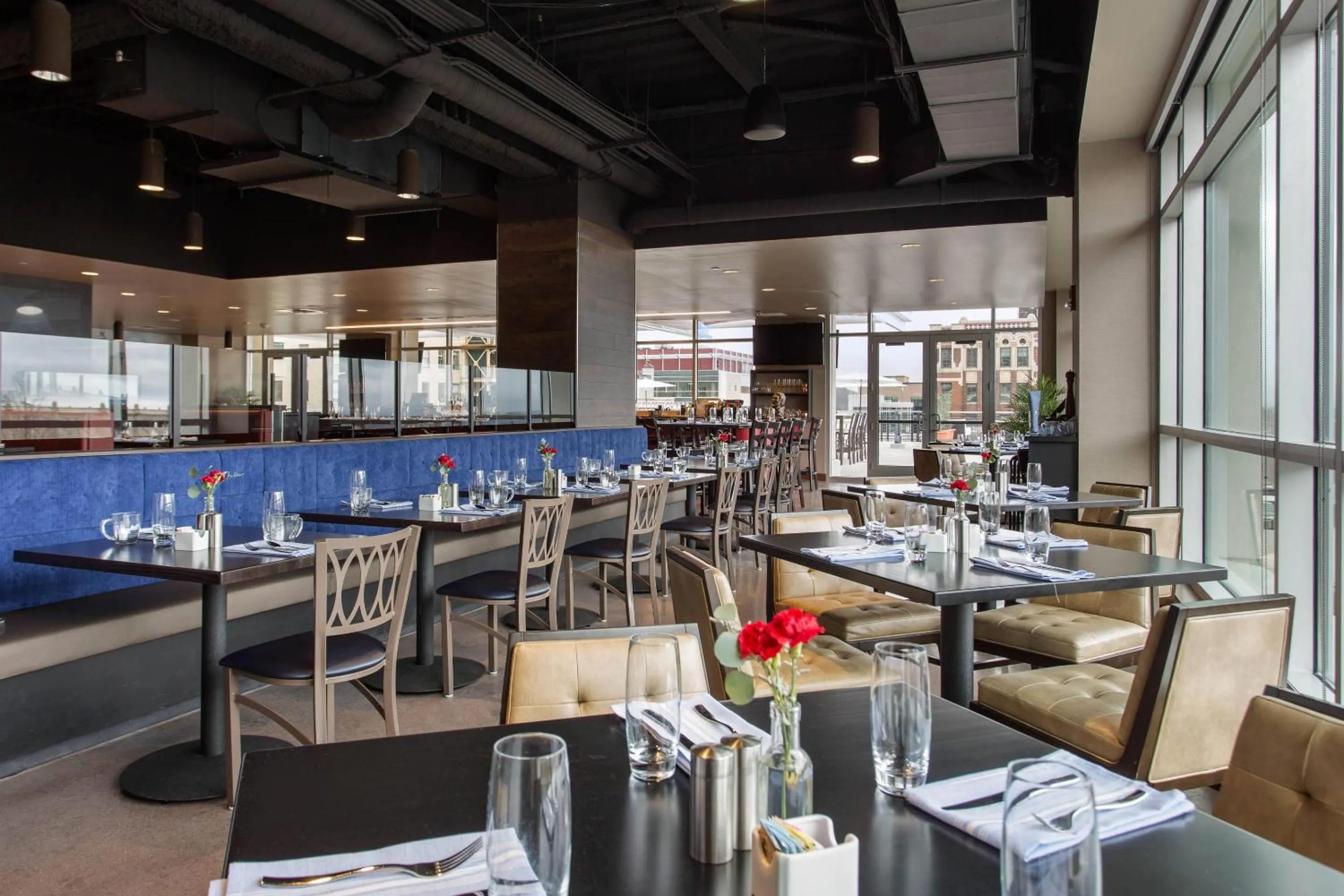 Restaurant/places to eat in Cambria Hotel Downtown Asheville