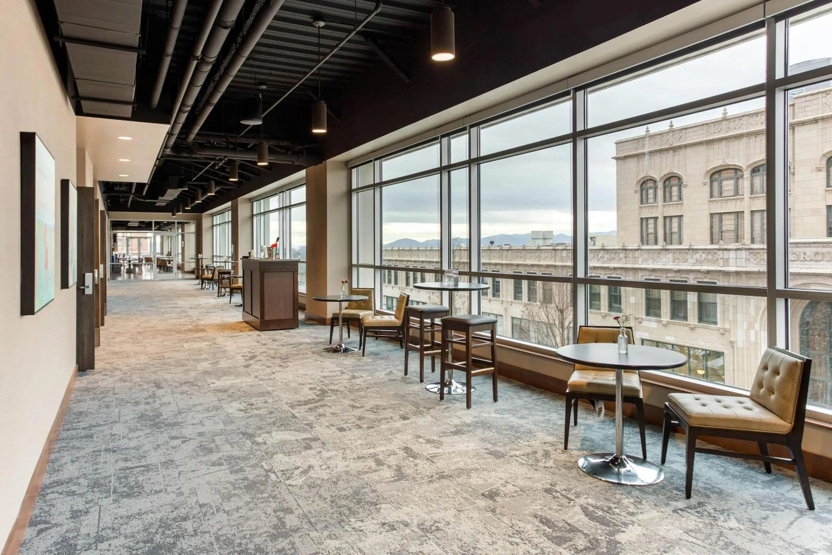 Restaurant/places to eat in Cambria Hotel Downtown Asheville