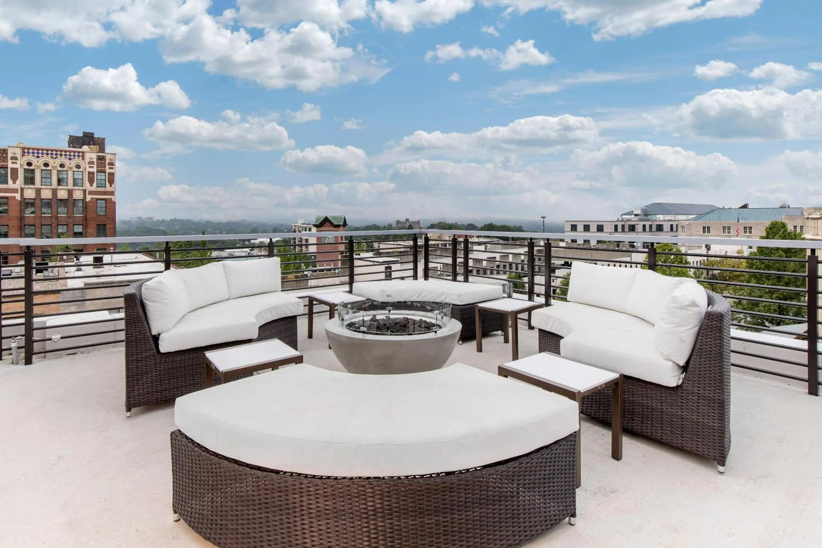 Restaurant/places to eat in Cambria Hotel Downtown Asheville