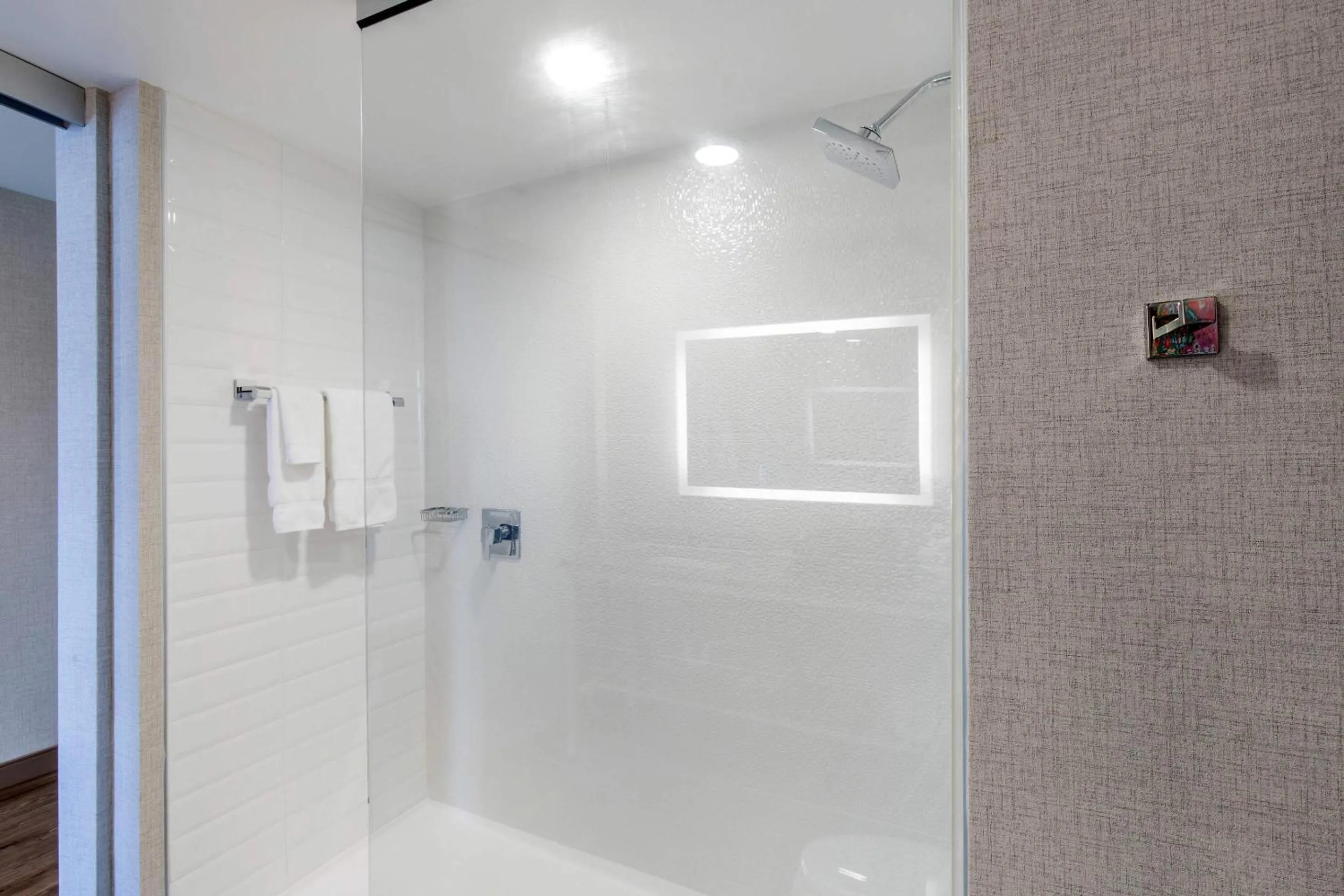 Bedroom in Cambria Hotel Downtown Asheville