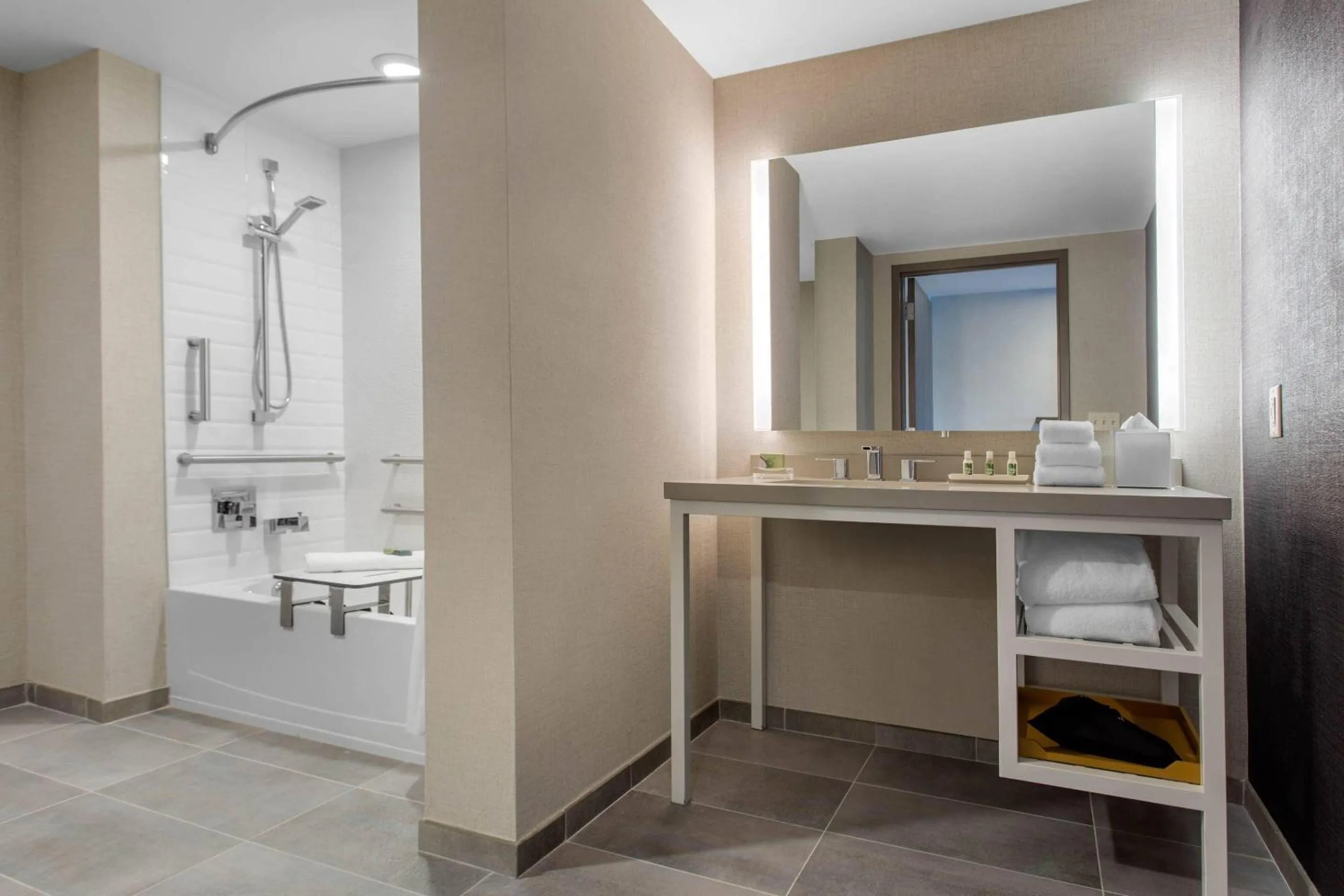 Bedroom in Cambria Hotel Downtown Asheville