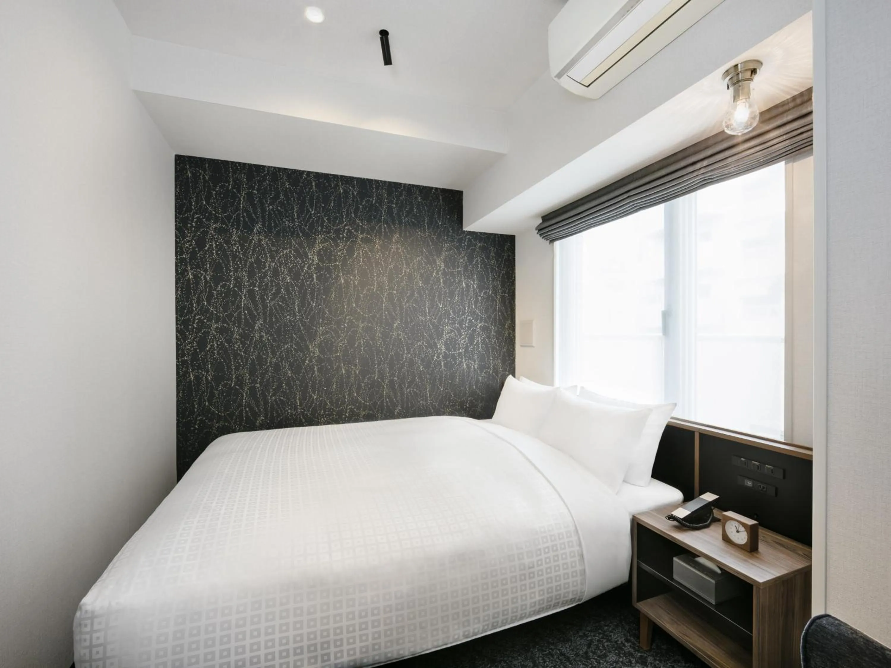 Photo of the whole room, Bed in Tokyu Stay Nishi Shinjuku