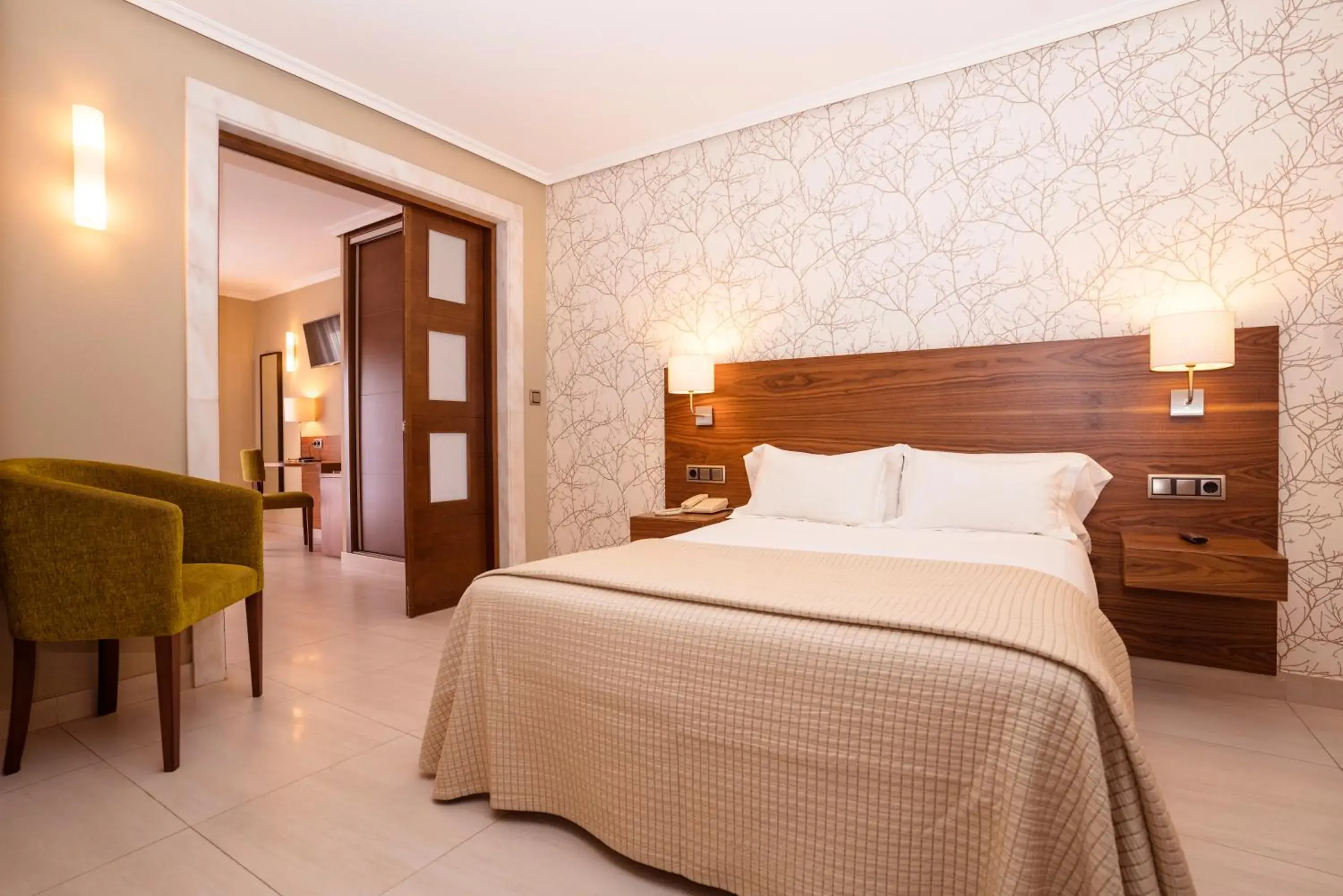 Superior Family Room in Hotel Piramide Superior Family Room in Hotel Piramide