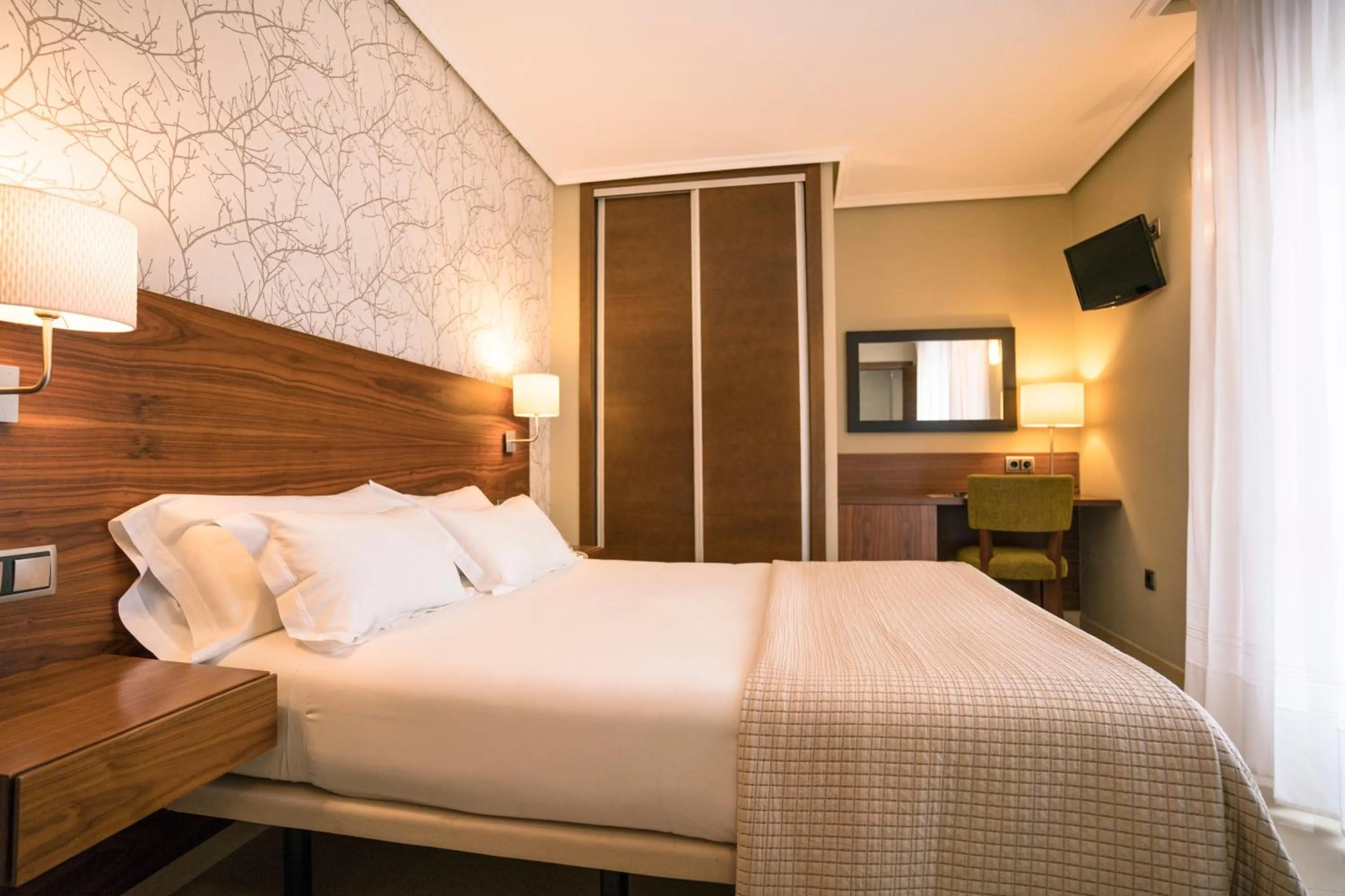 Double Room in Hotel Piramide