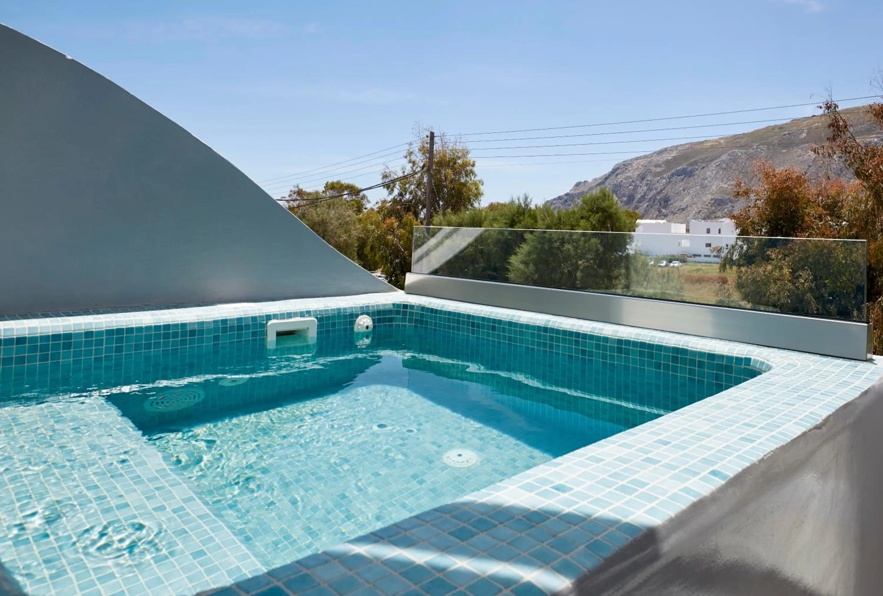 Mountain view in Amara Suites Santorini