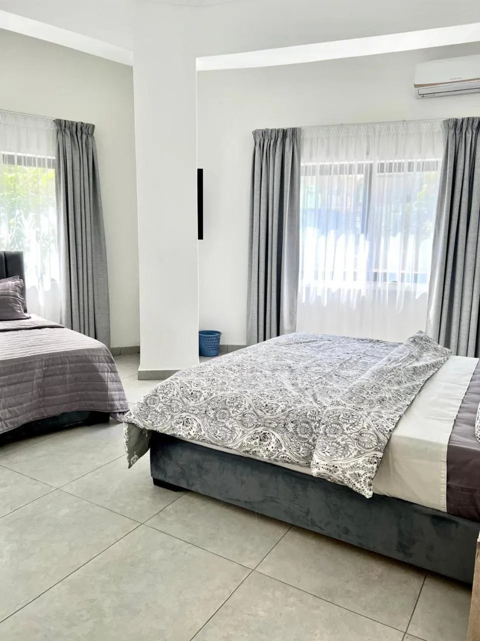 Property building, Bed in Jordan Tower Hotel