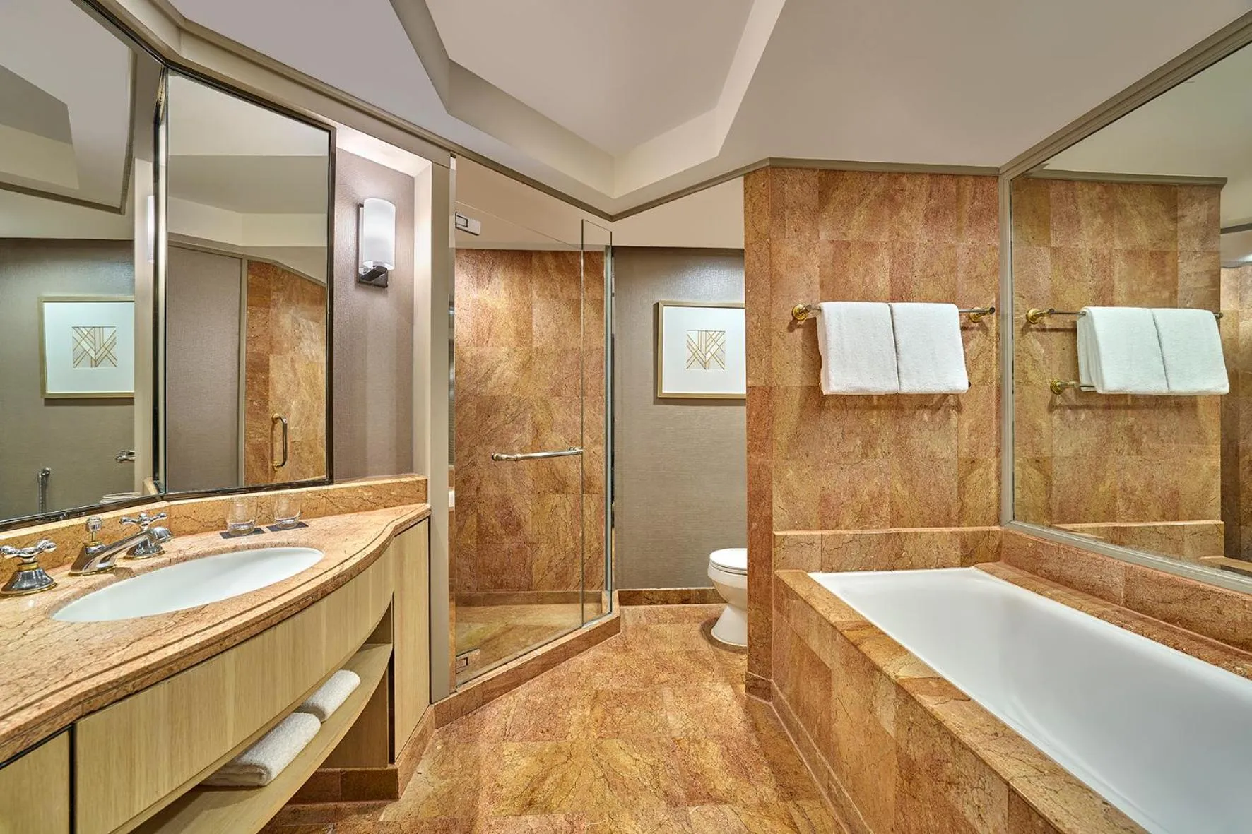 Toilet in Sheraton Imperial Kuala Lumpur Hotel