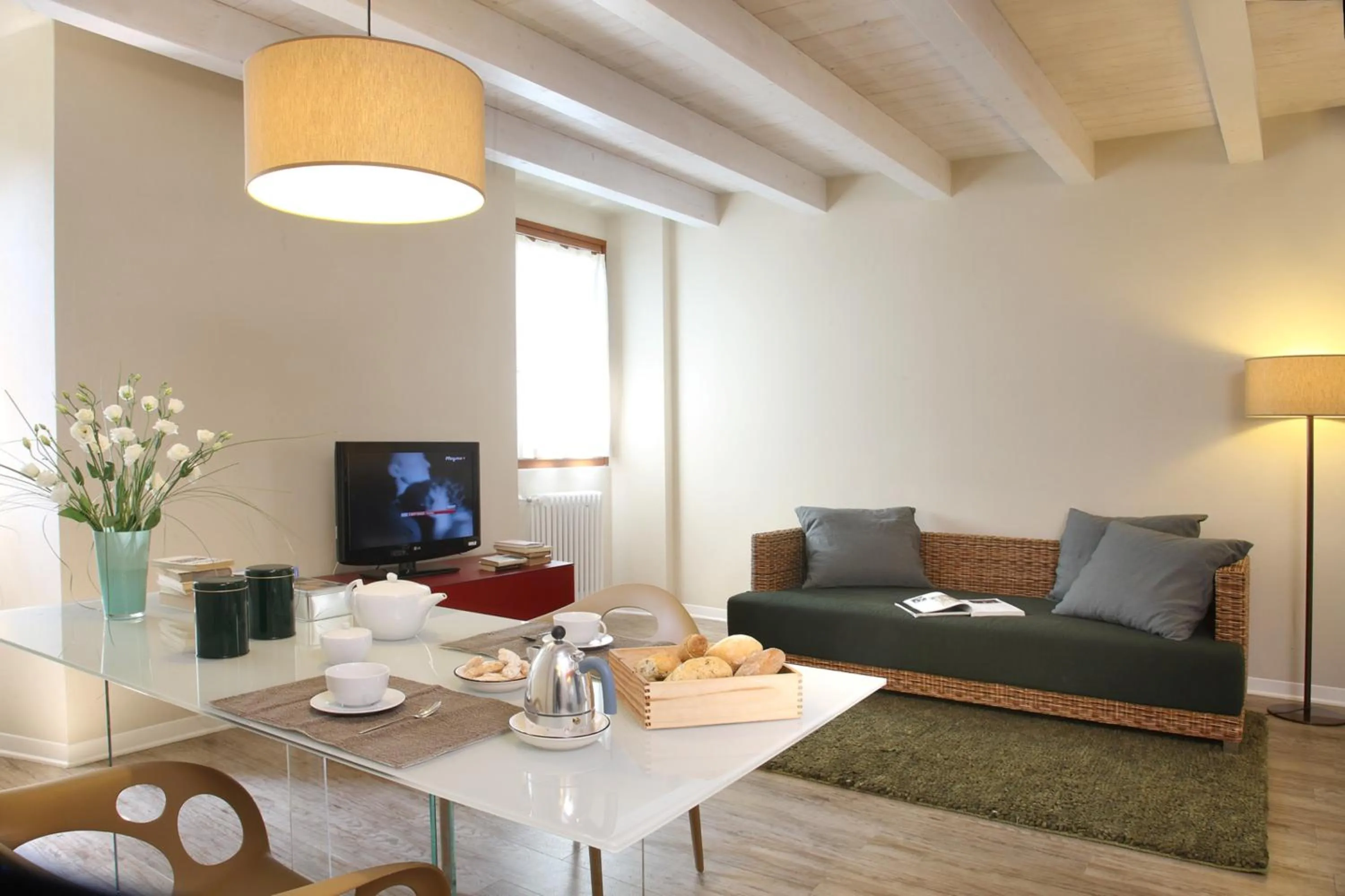 TV and multimedia in Corte San Luca Apartments