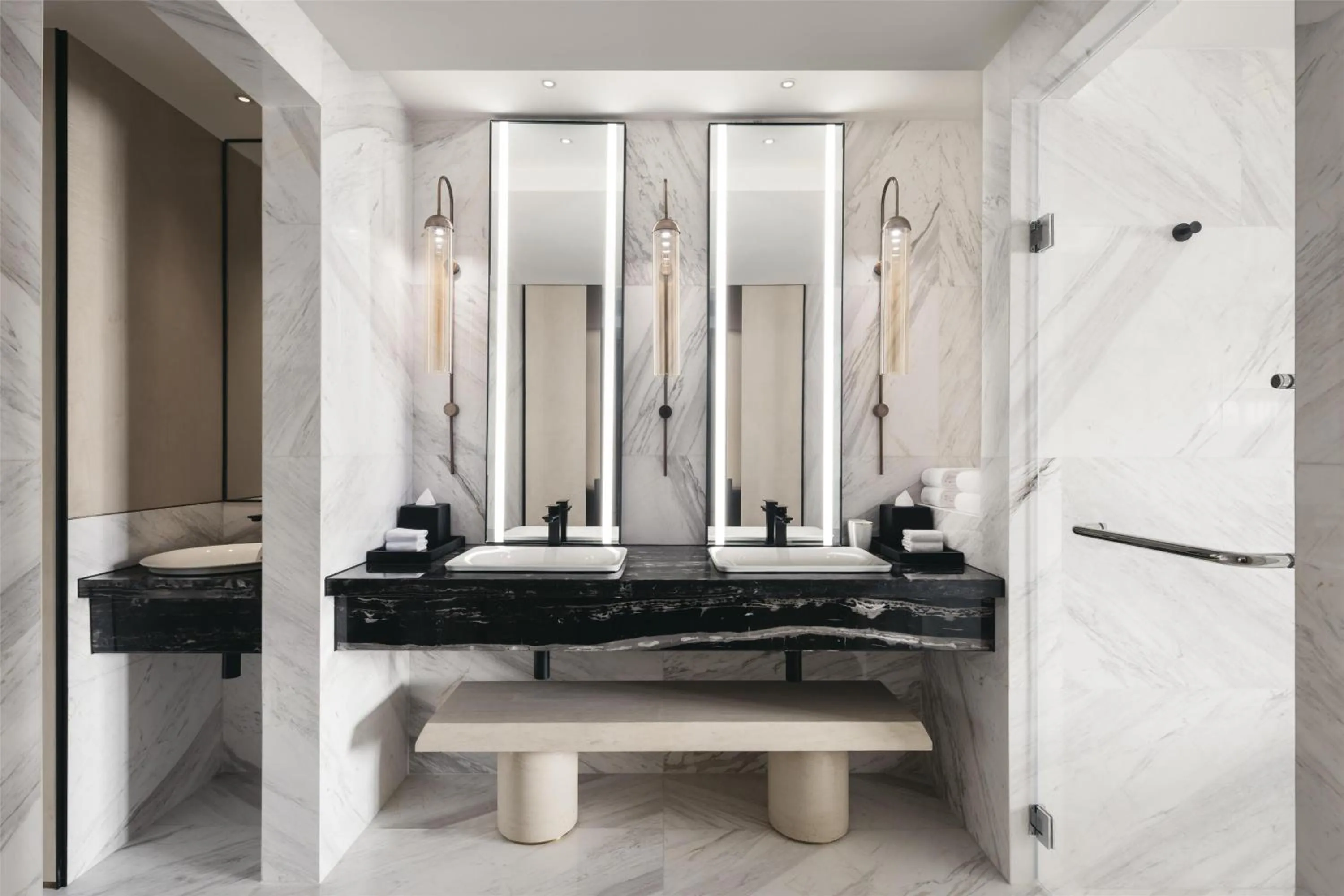 Bathroom in Hilton Singapore Orchard