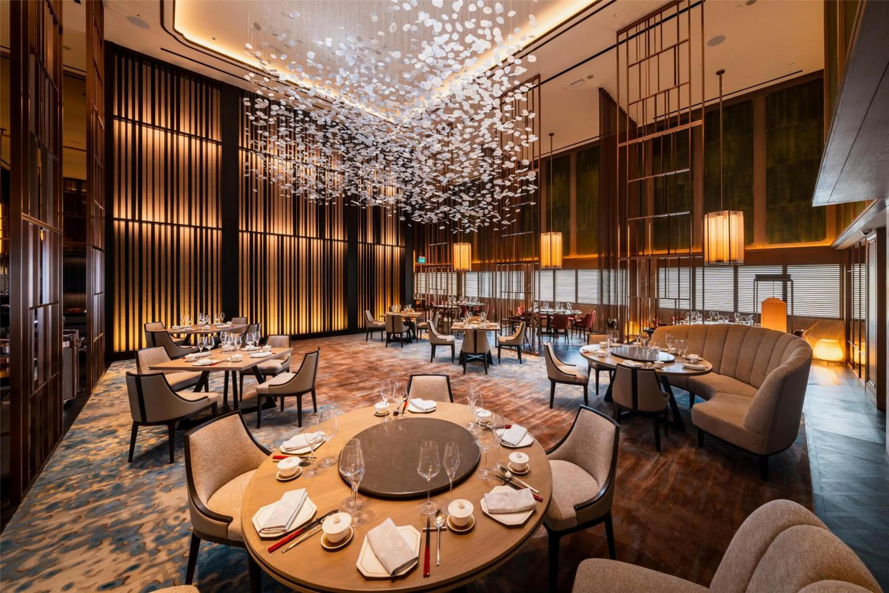 Restaurant/places to eat in Hilton Singapore Orchard