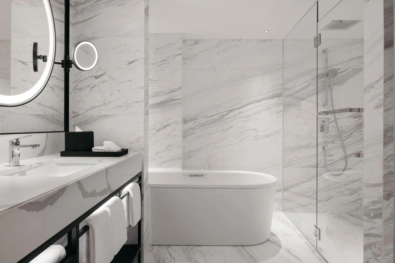 Bathroom in Hilton Singapore Orchard