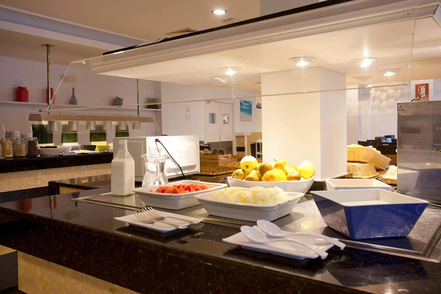 Food and drinks in Hotel Cala Murada