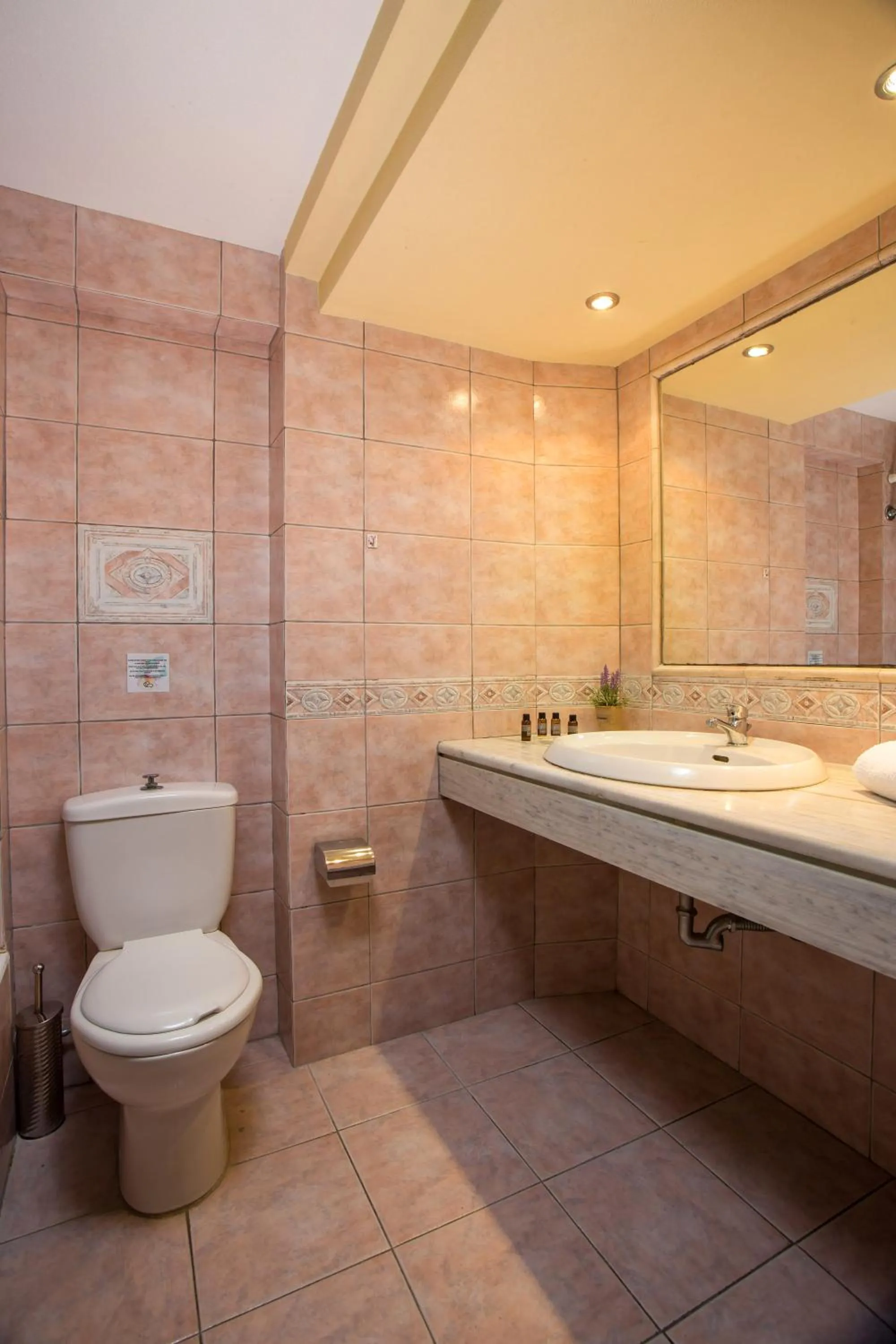 Bathroom in Royal Aparthotel City Centre