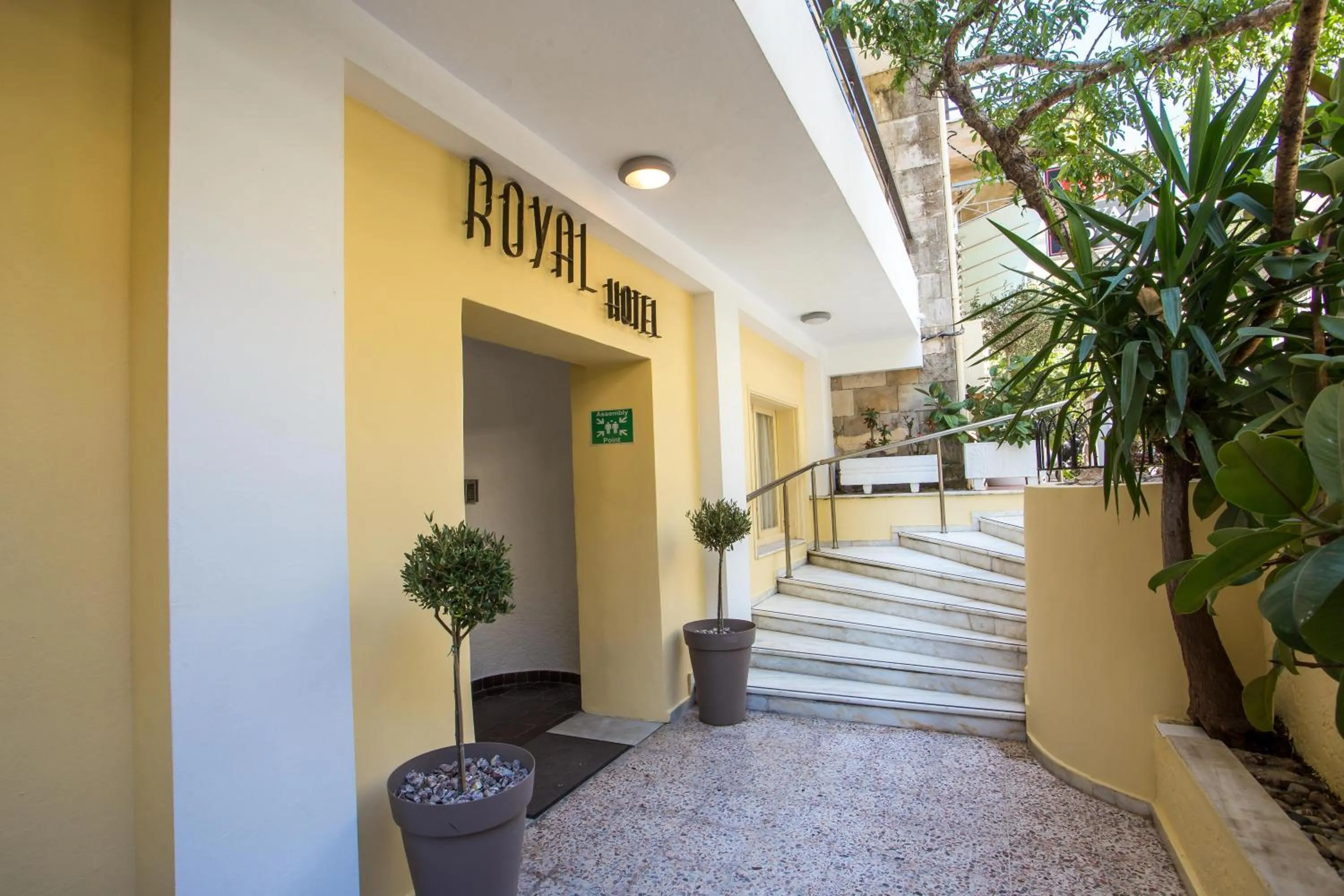 Facade/entrance in Royal Aparthotel City Centre