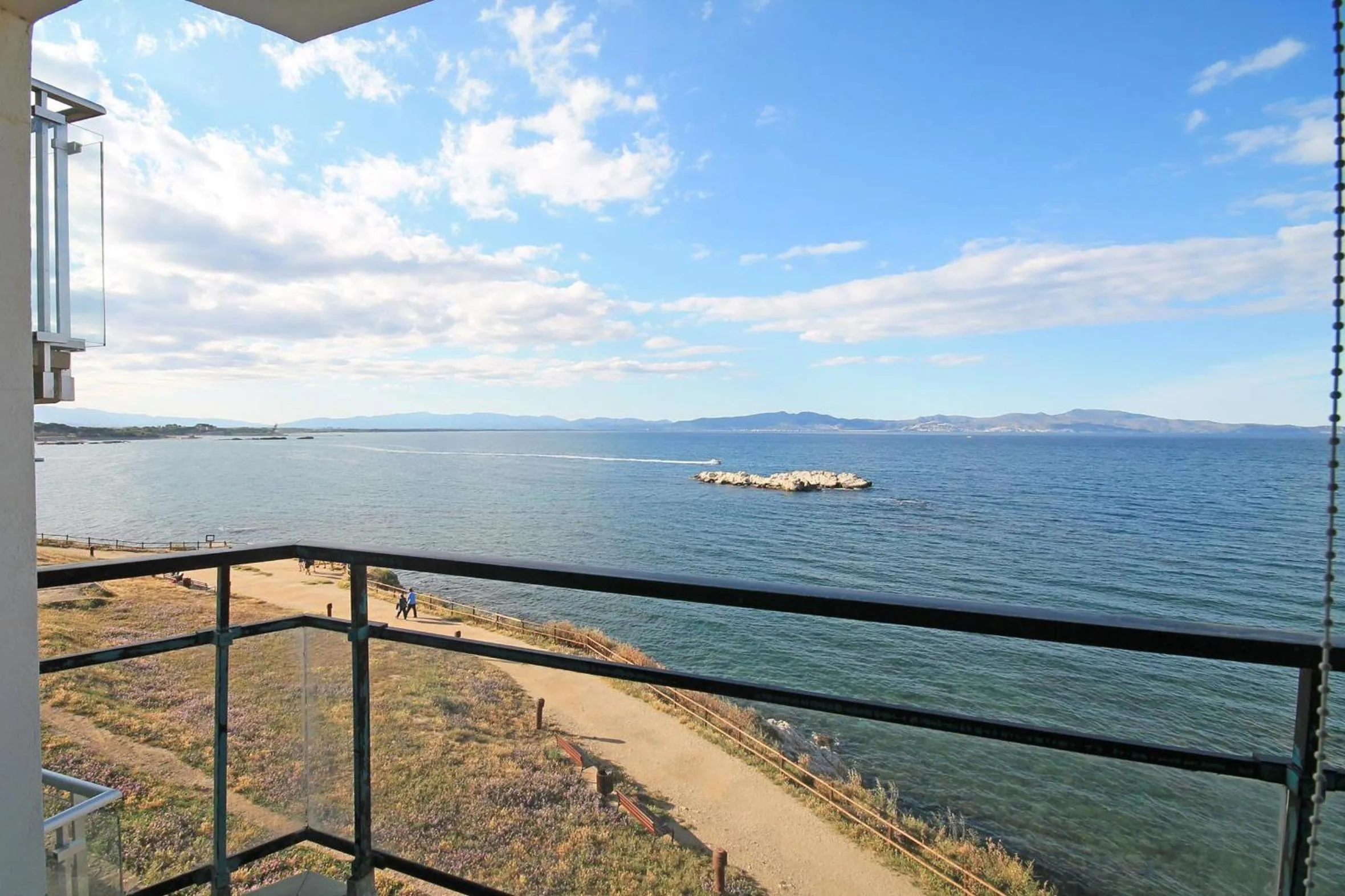 Facade/entrance in Apartament Gloria