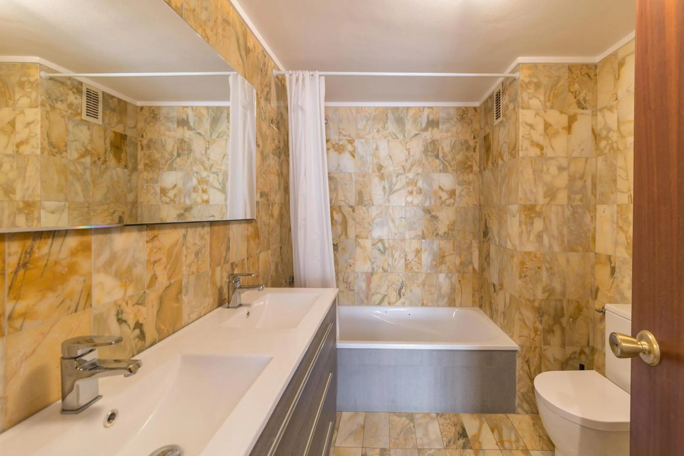 Bathroom in Apartament Gloria