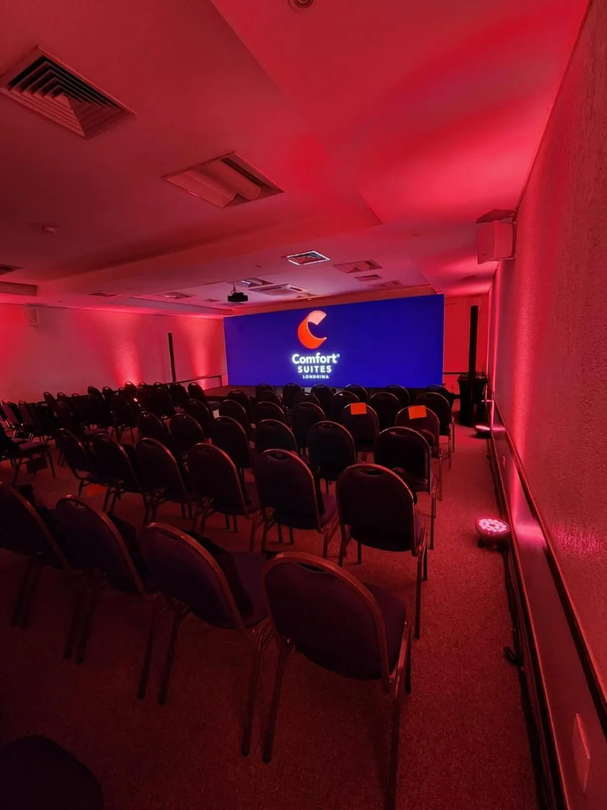 Meeting/conference room in Comfort Suites Londrina