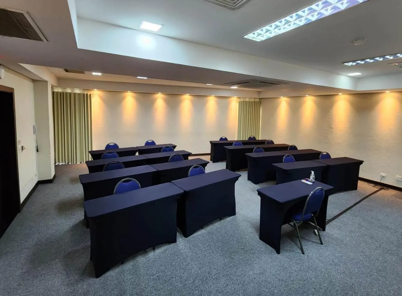 Meeting/conference room in Comfort Suites Londrina