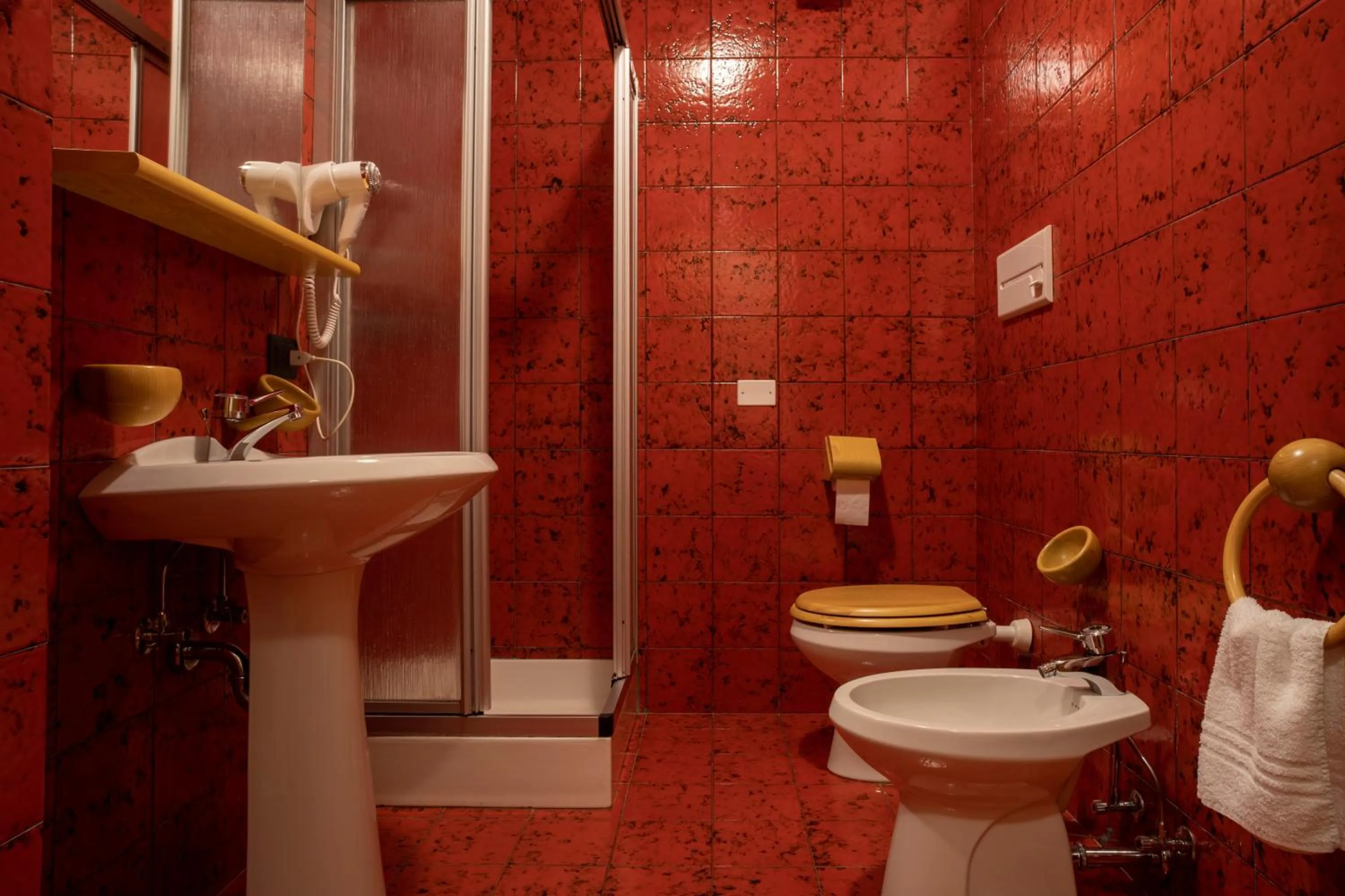 Shower in Locanda dal Giulio al Fratè B&B