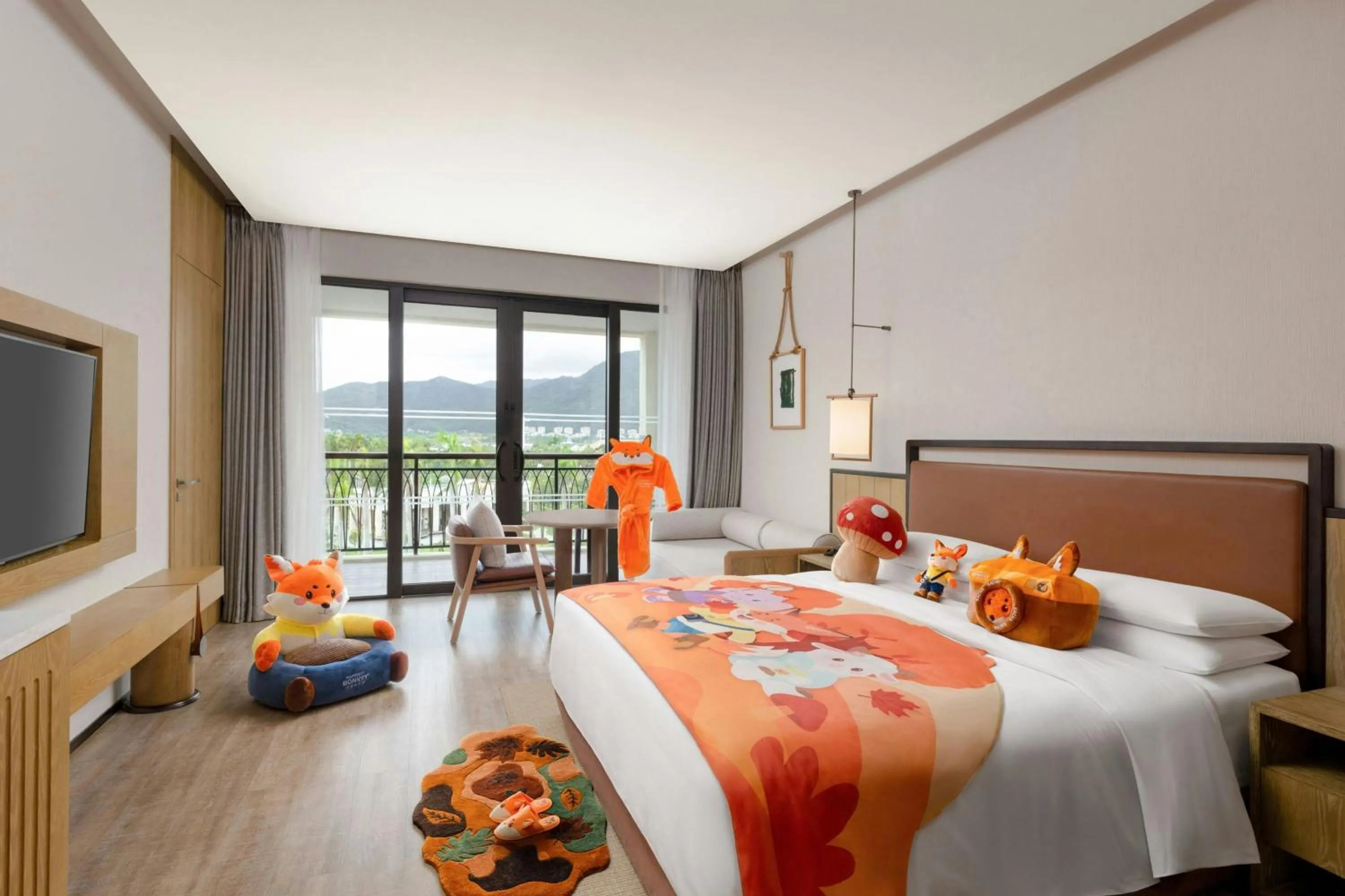 Photo of the whole room, Bed in Sanya Marriott Yalong Bay Resort & Spa