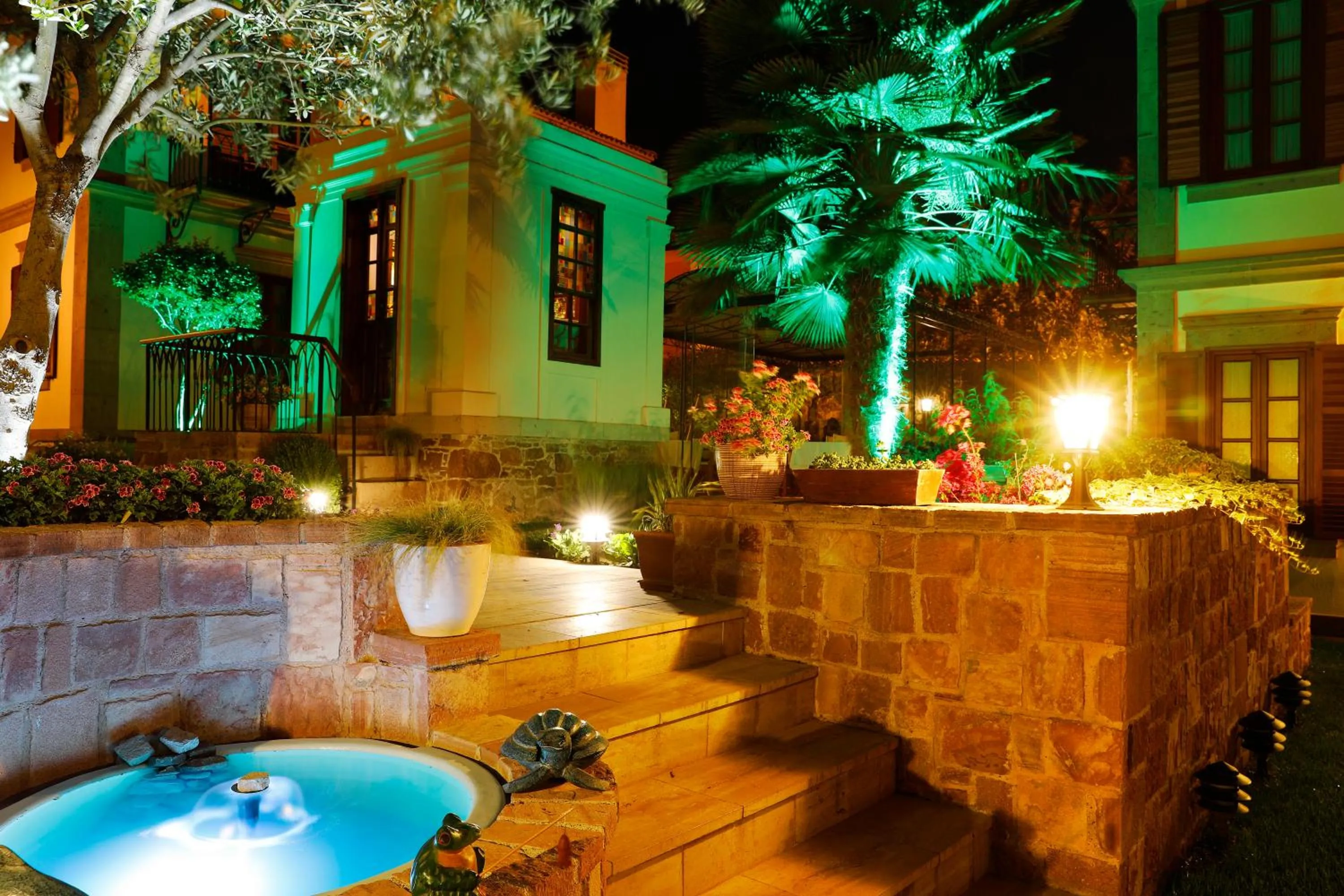 Night in YundAntik Cunda Konaklari