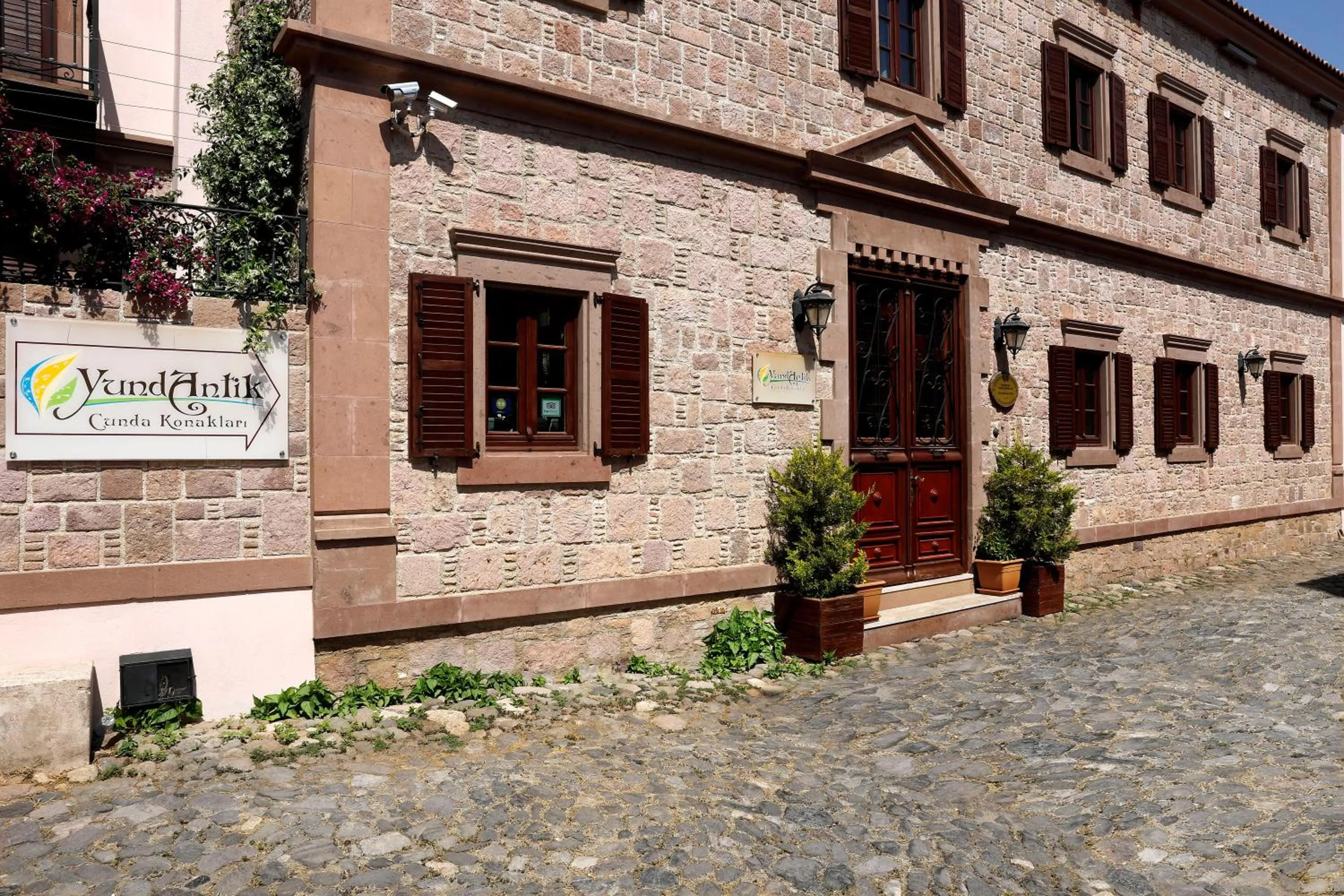 Property building in YundAntik Cunda Konaklari