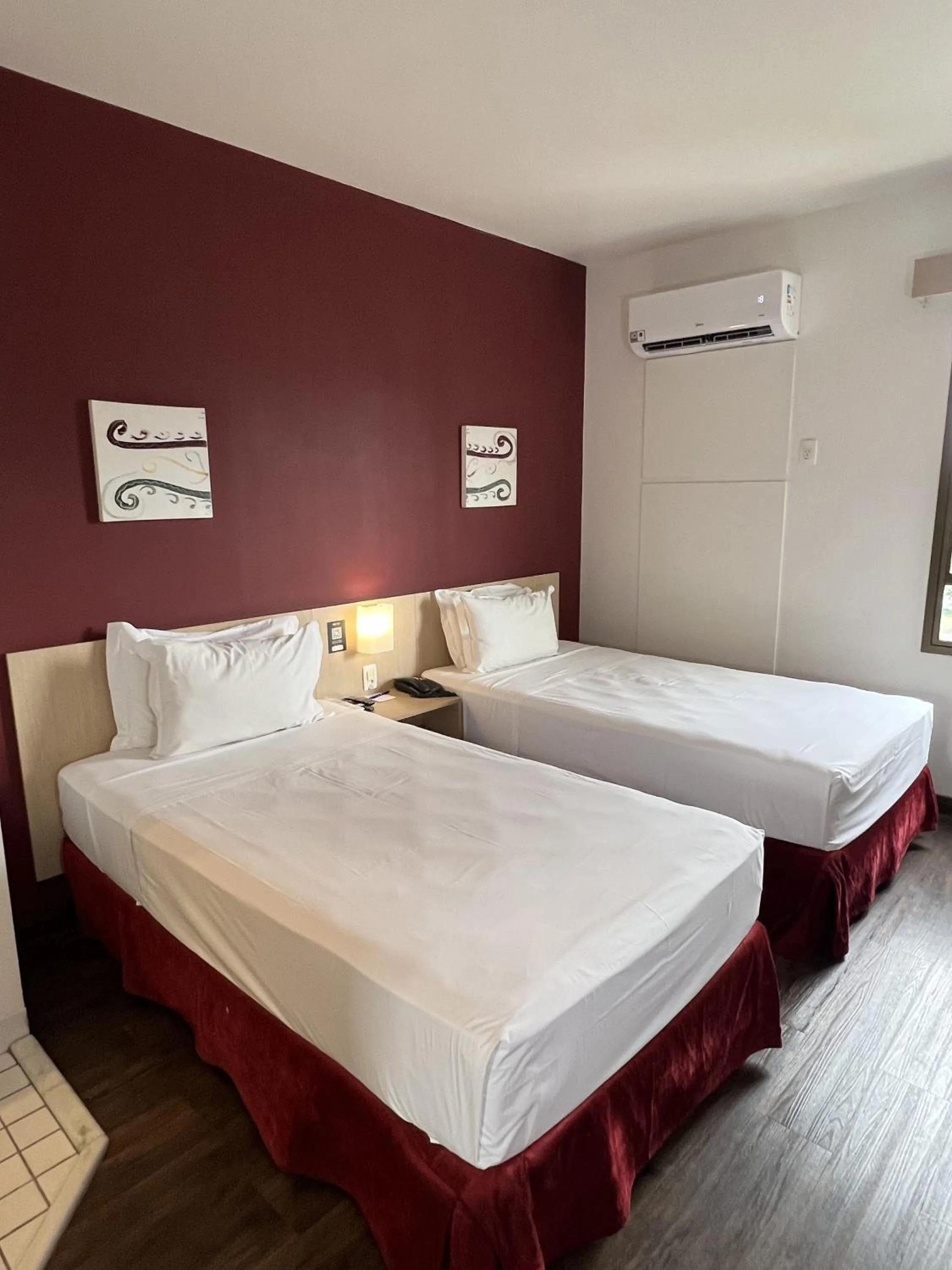Bed in Comfort Hotel Joinville
