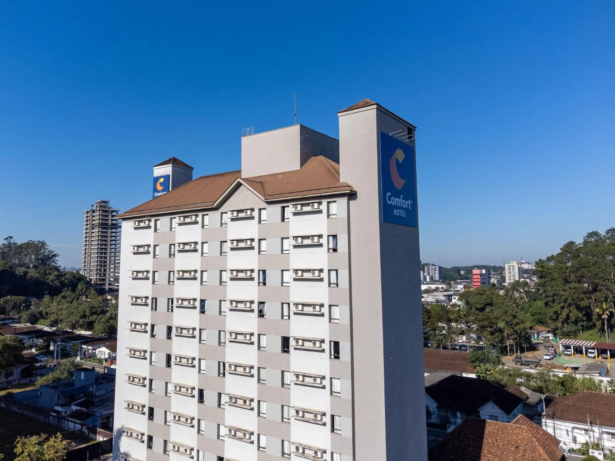 Property building in Comfort Hotel Joinville