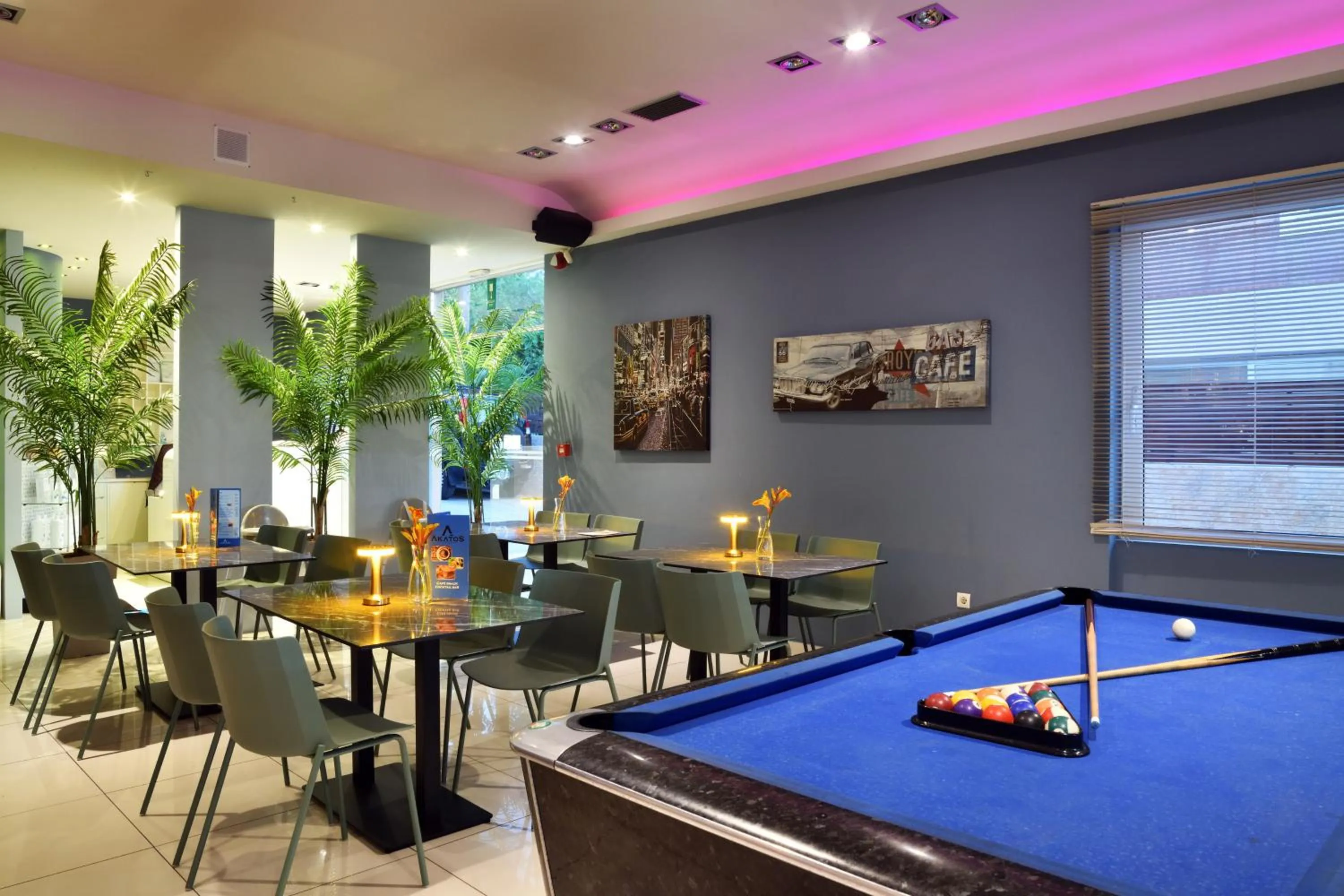 Billiard in Akatos Hotel