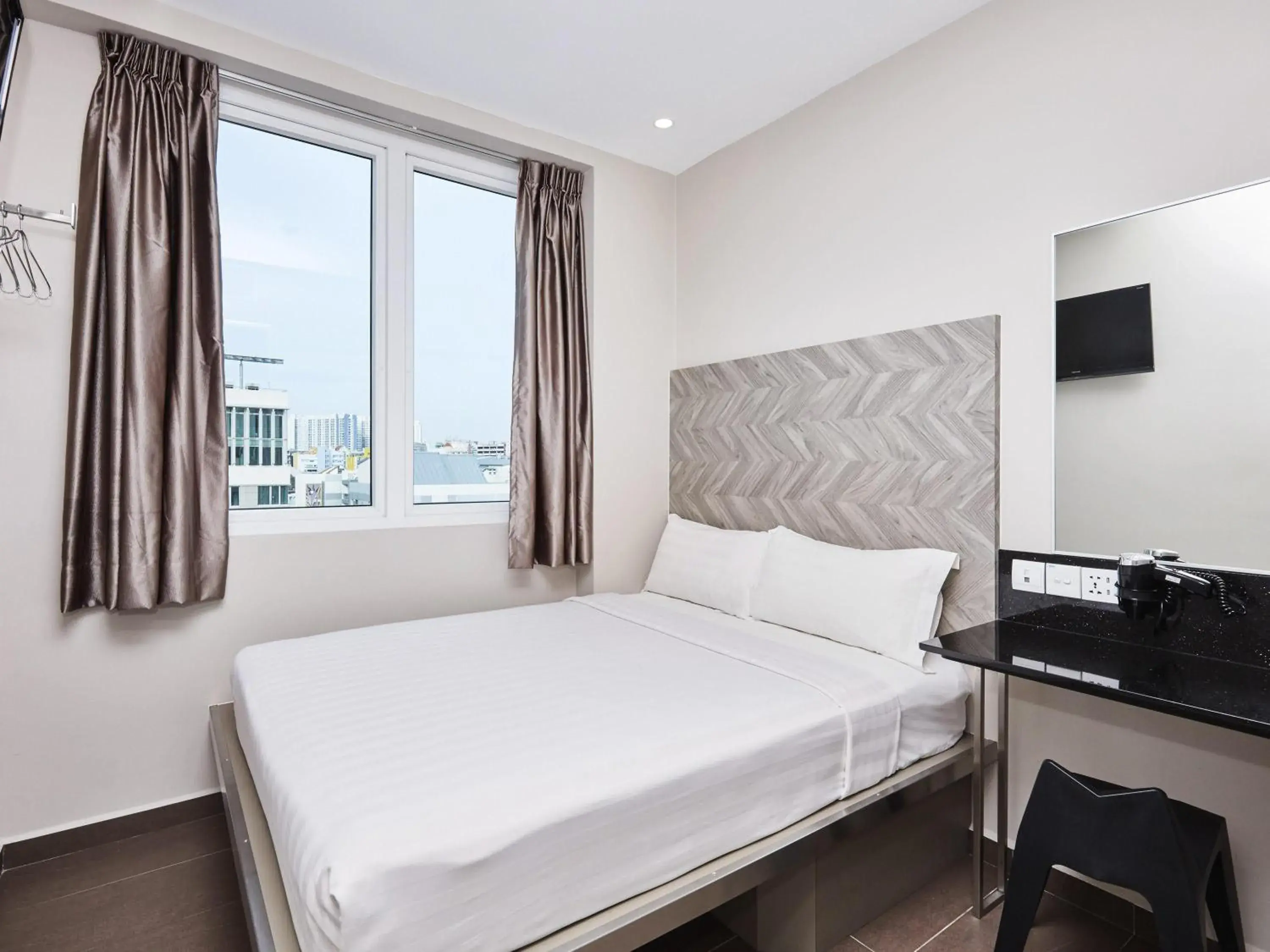 Superior Double Room in ibis budget Singapore Ruby Superior Double Room in ibis budget Singapore Ruby