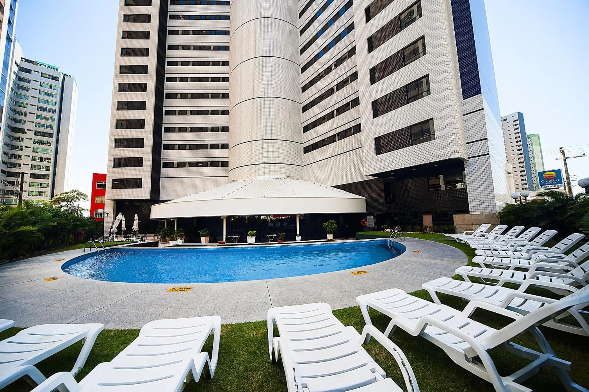 Property building in Comfort Hotel Fortaleza