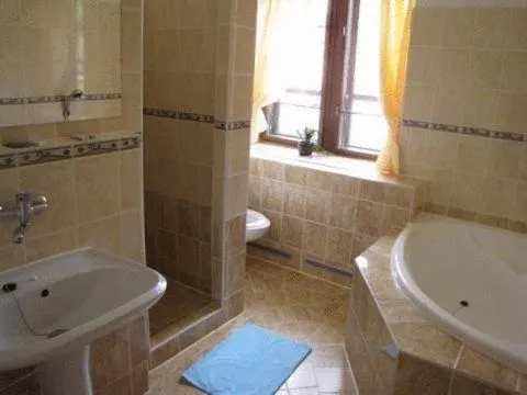 Bathroom in Zámok u Grofa