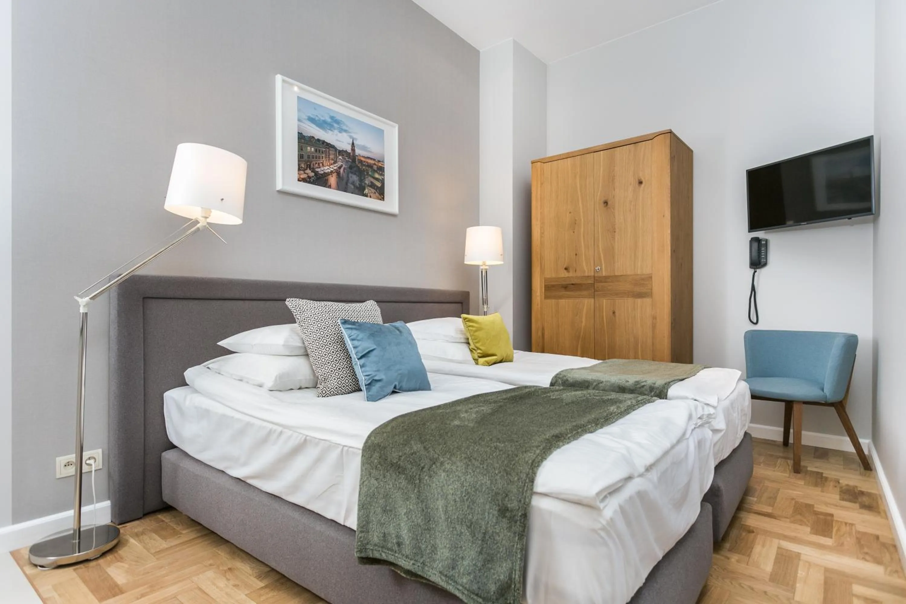 Bed in Venetian House Market Square Aparthotel