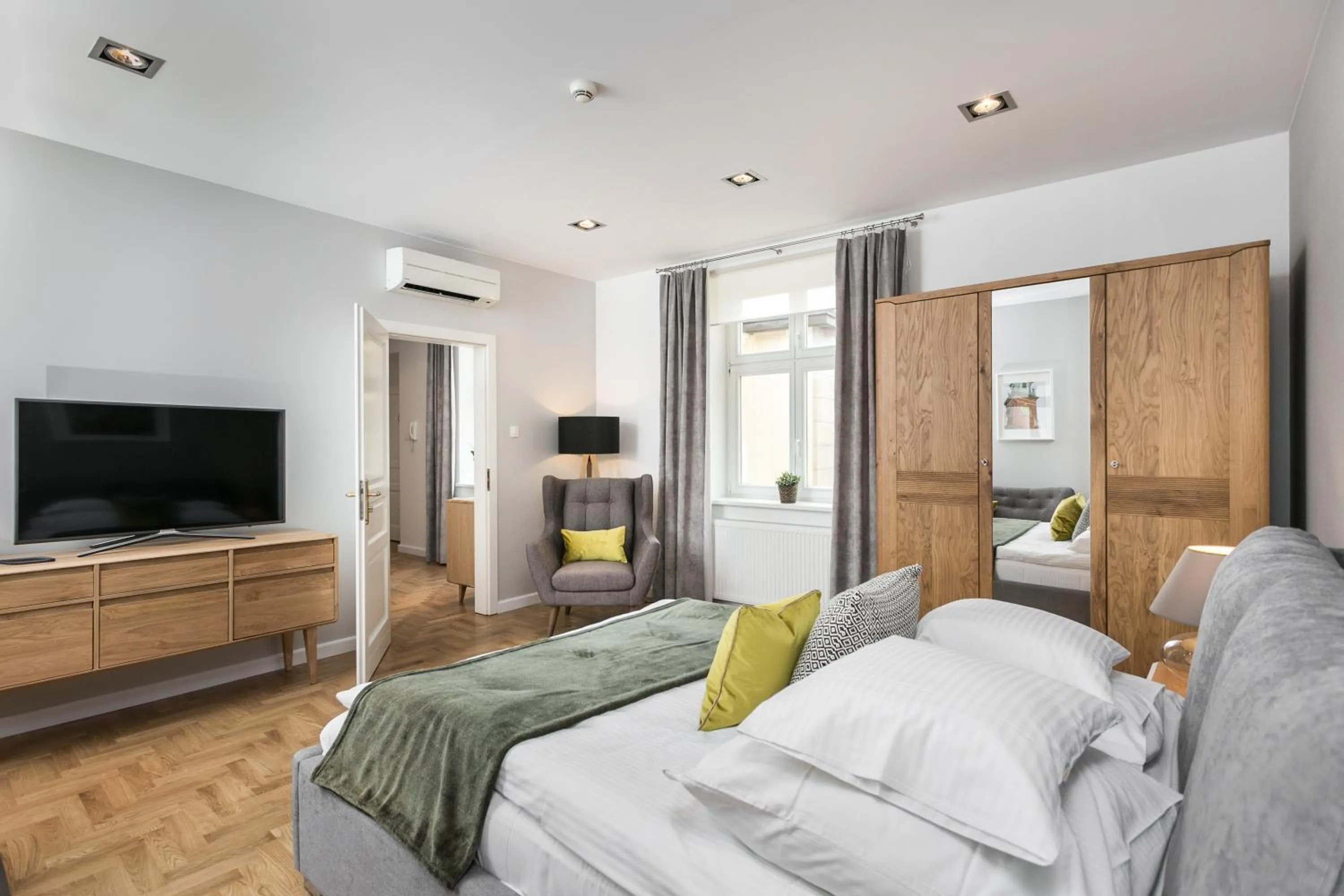 Bedroom, Bed in Venetian House Market Square Aparthotel