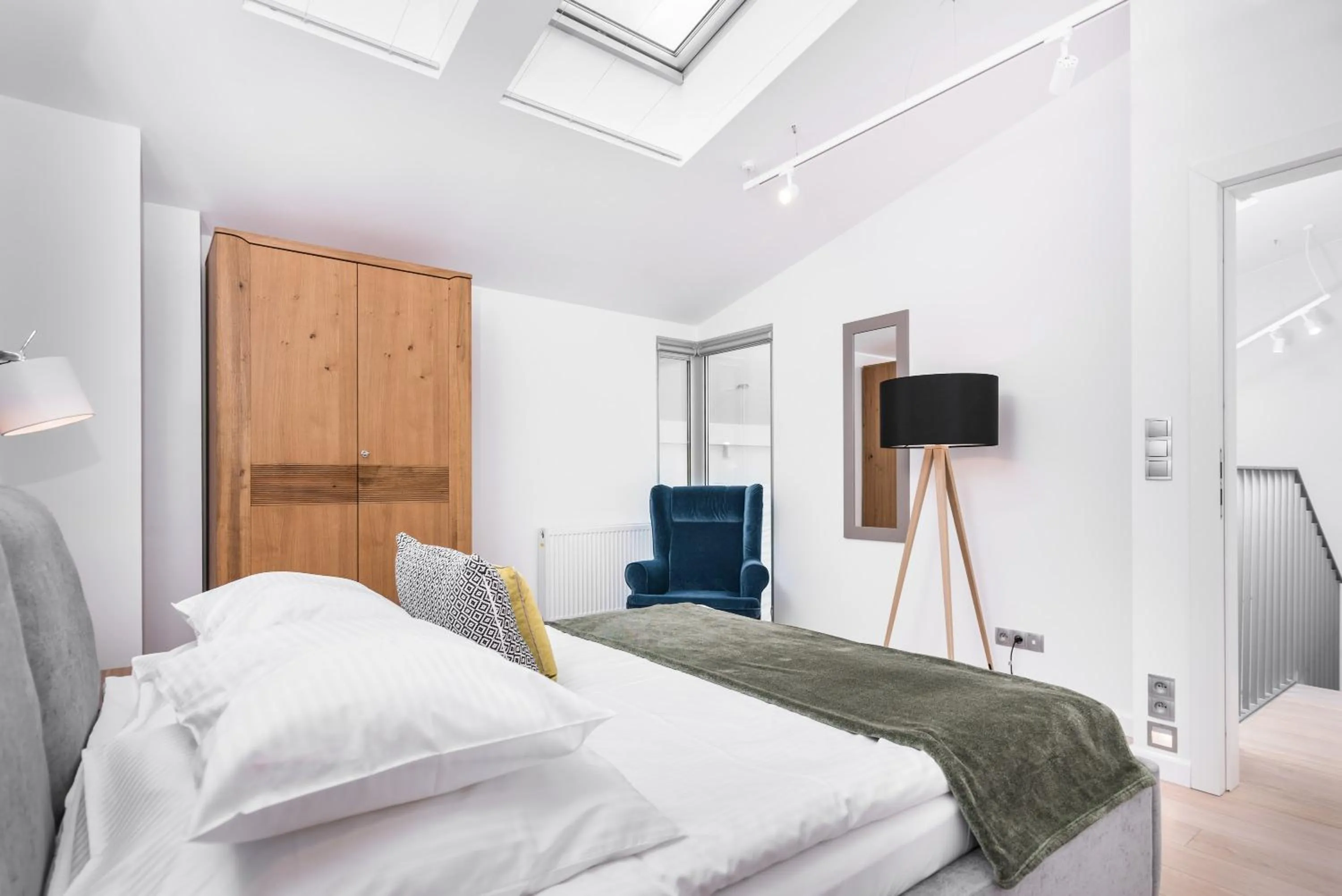 Seating area, Bed in Venetian House Market Square Aparthotel