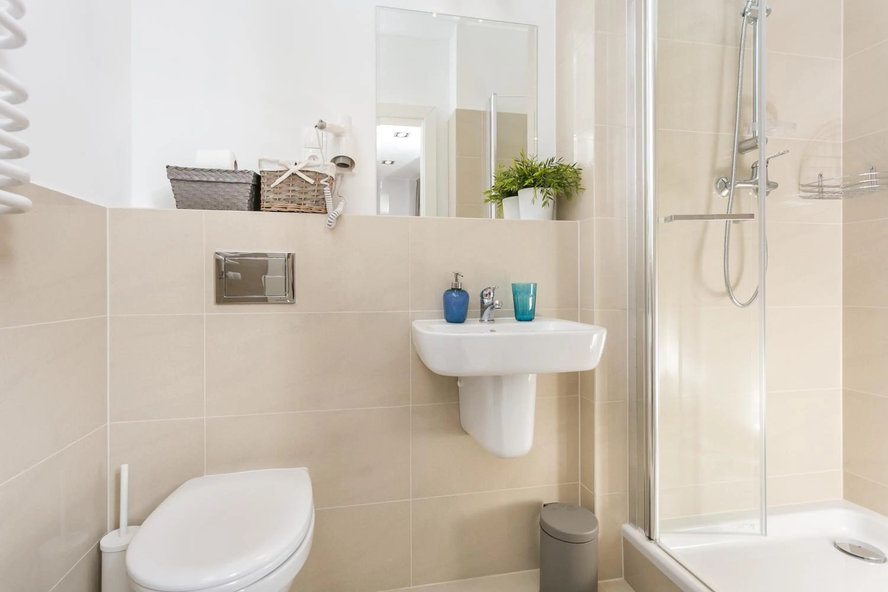 Toilet in Venetian House Market Square Aparthotel