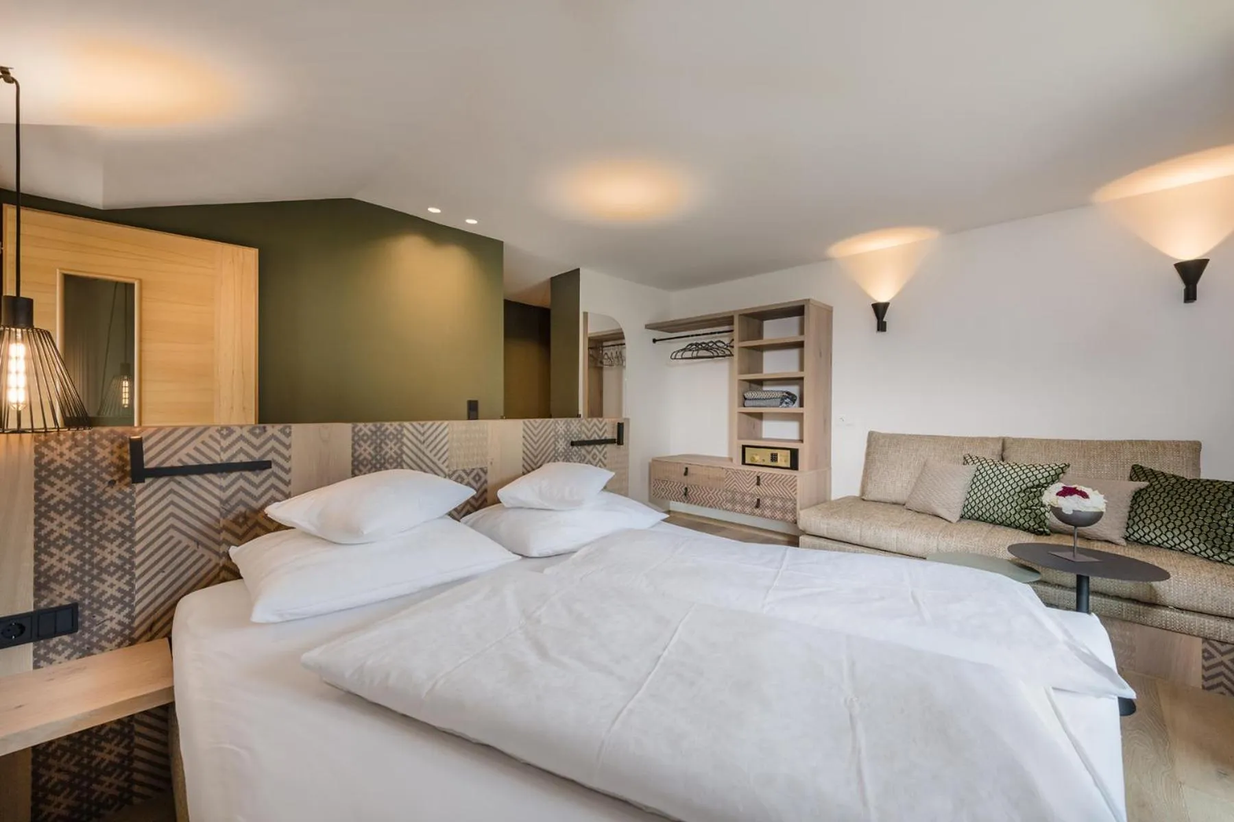 Photo of the whole room, Bed in Meerberg