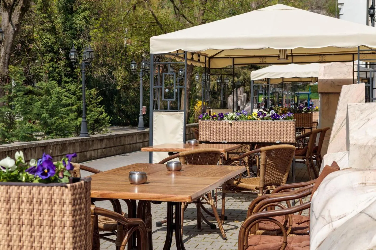 Patio in Grand Hotel Sofianu