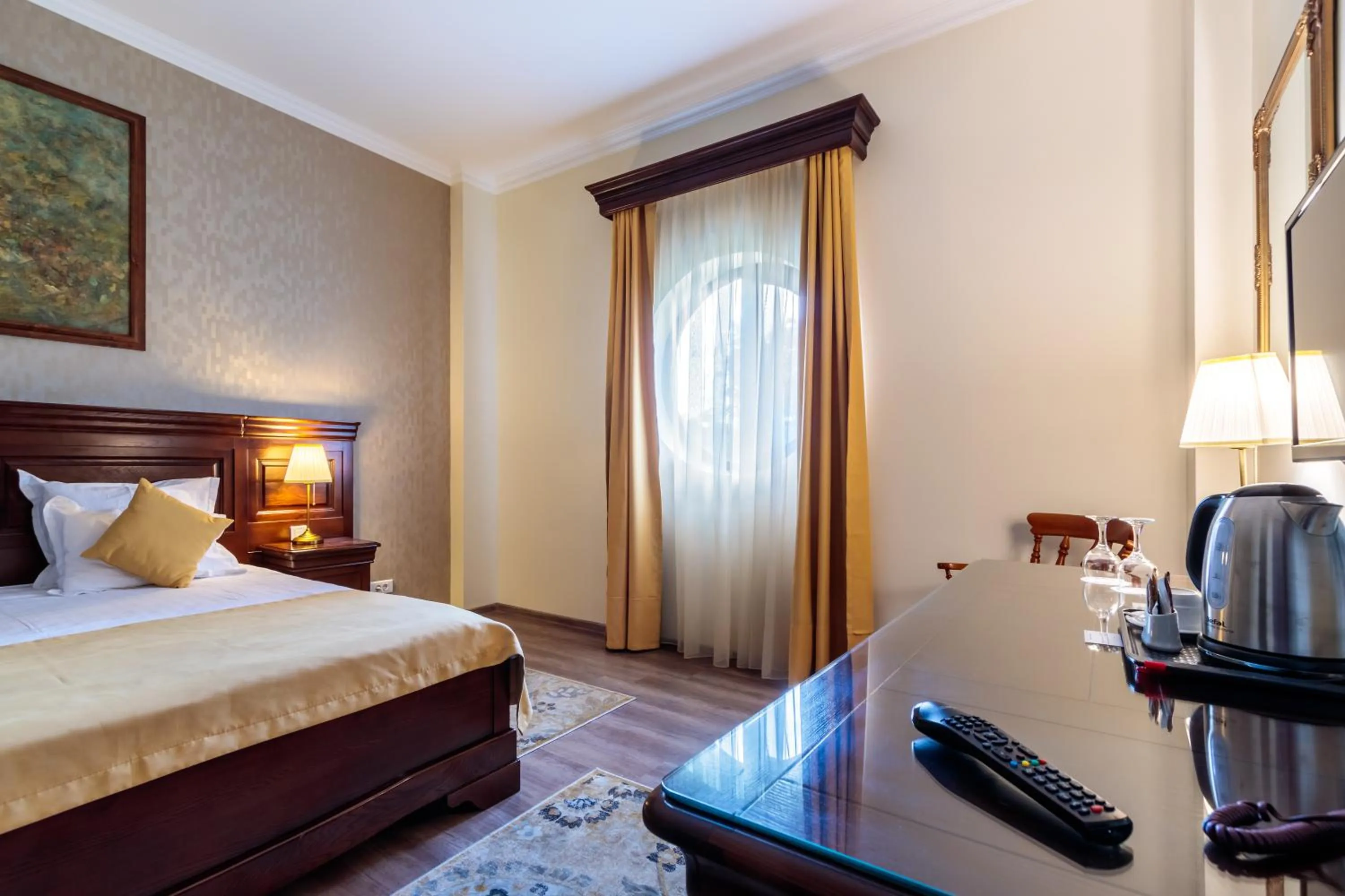 Bed in Grand Hotel Sofianu