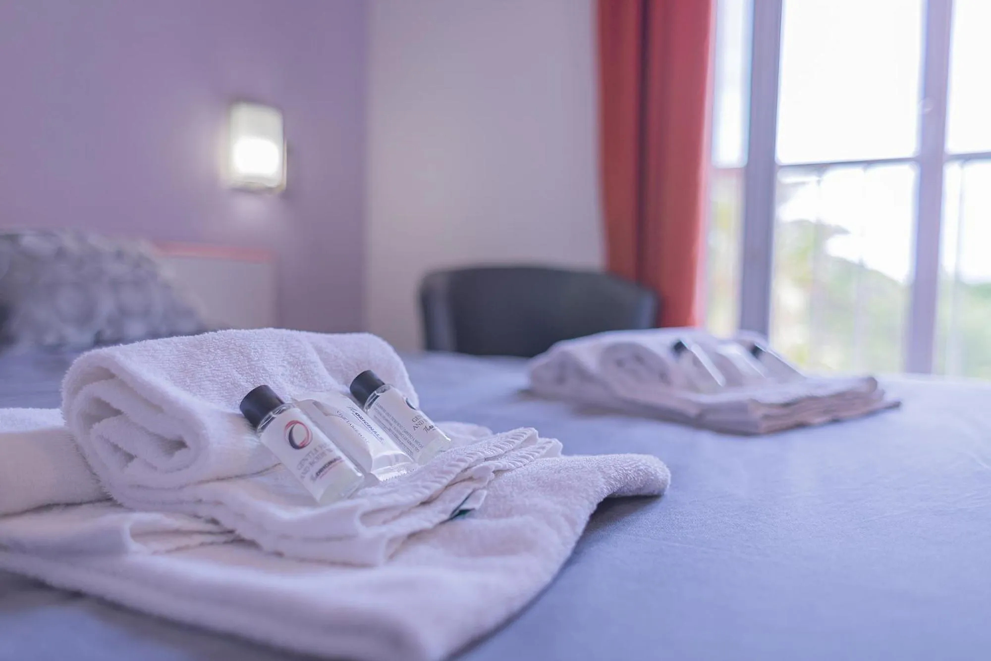 Photo of the whole room, Bed in The Originals City, Relax'Otel & Spa, Le Barcarès