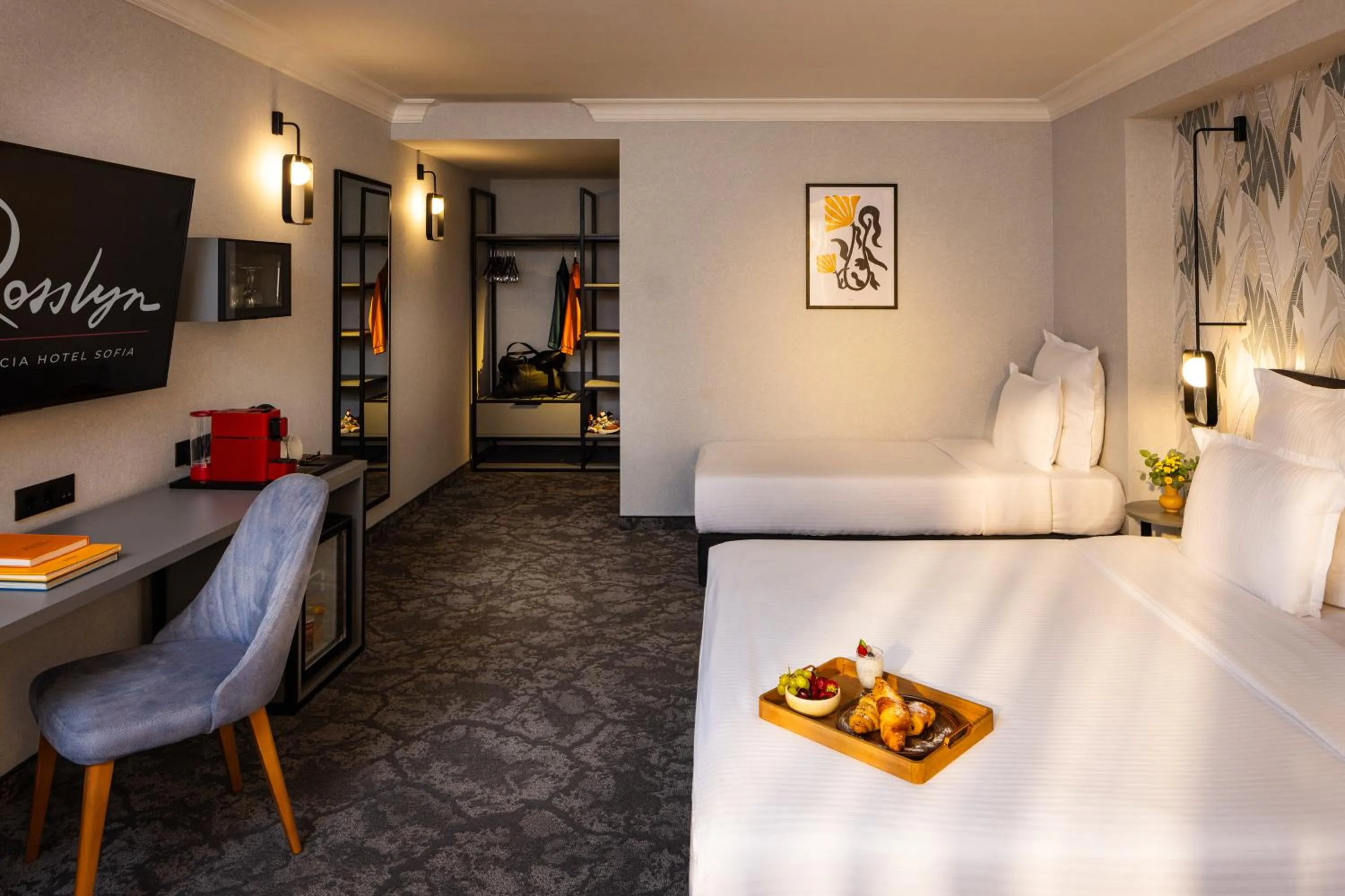 Bed in Rosslyn Thracia Hotel Sofia