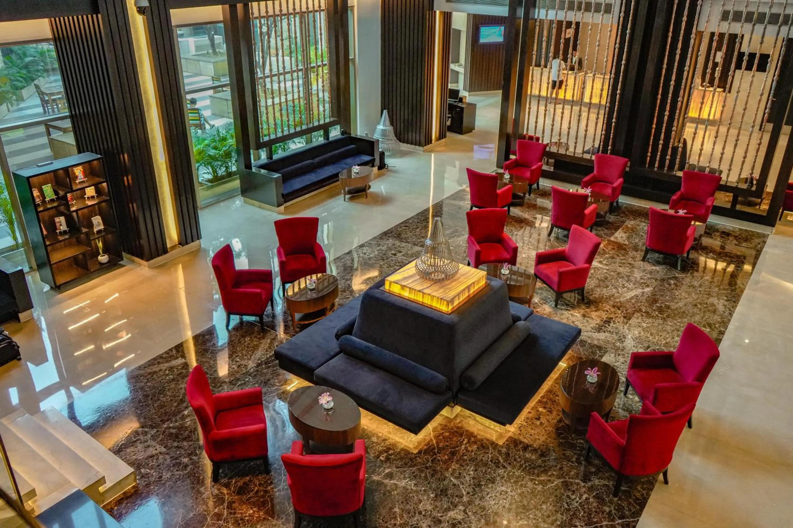 Lobby or reception in Courtyard by Marriott Gurugram Downtown