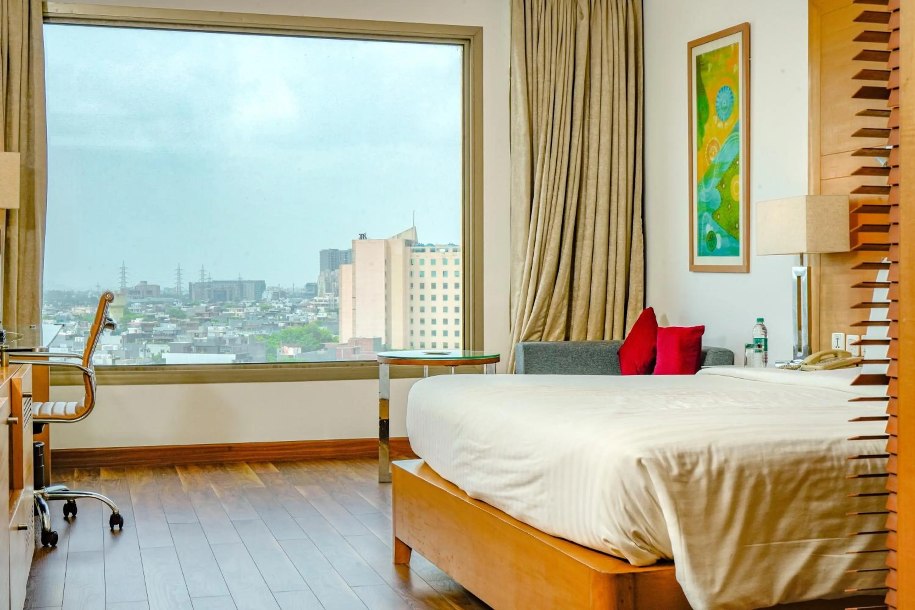 Bed in Courtyard by Marriott Gurugram Downtown