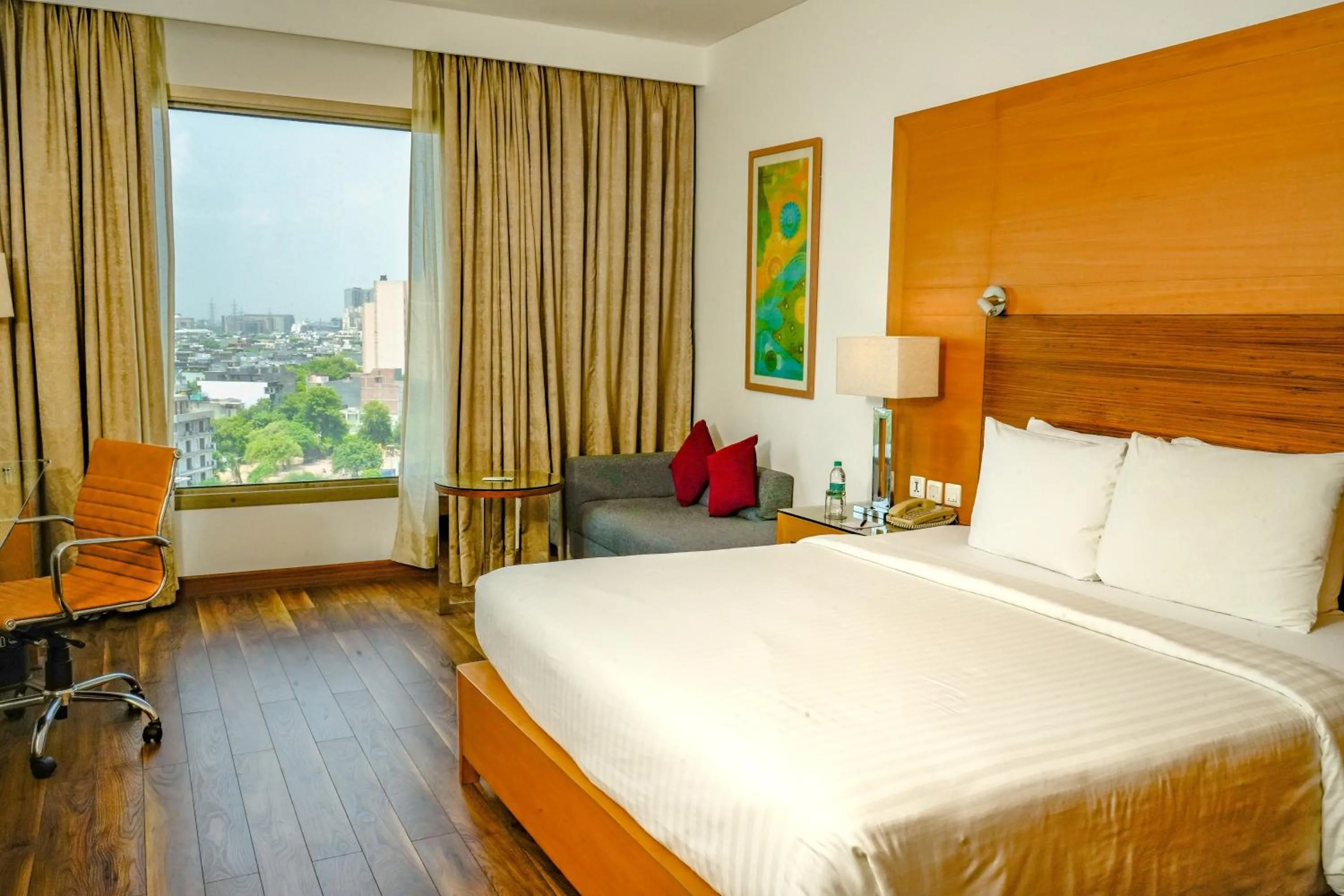 Bed in Courtyard by Marriott Gurugram Downtown