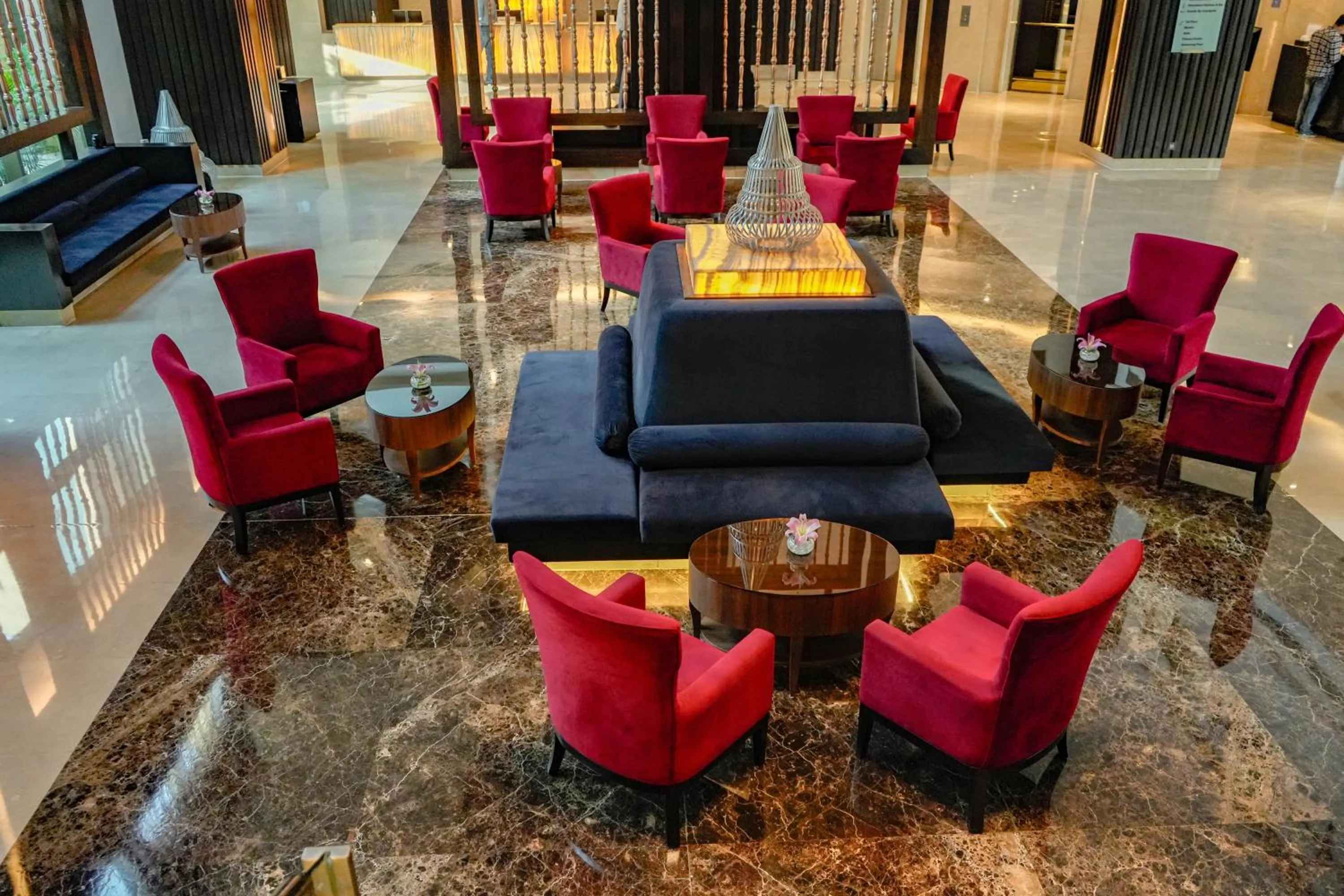 Lobby or reception in Courtyard by Marriott Gurugram Downtown