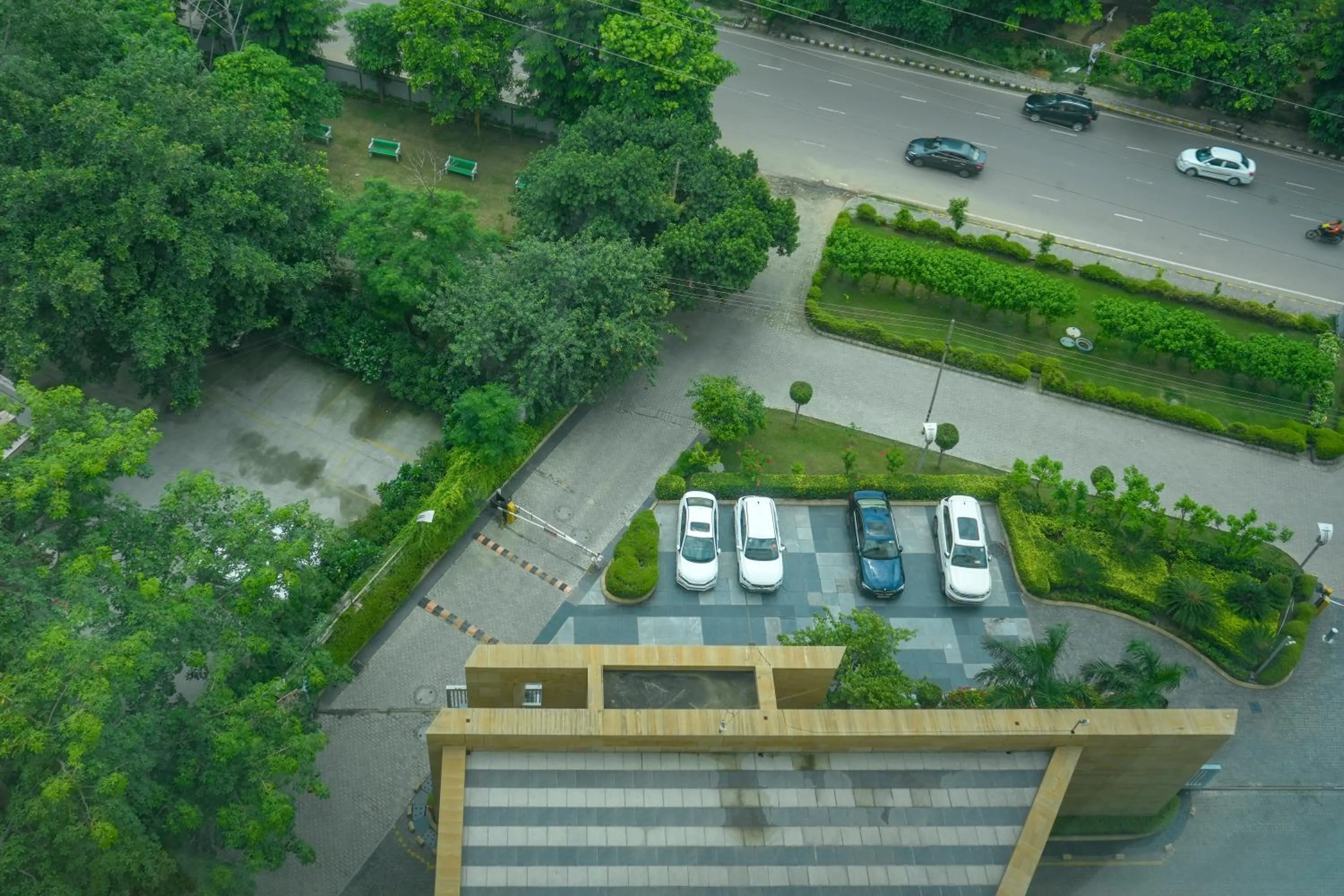 Bird's eye view in Courtyard by Marriott Gurugram Downtown