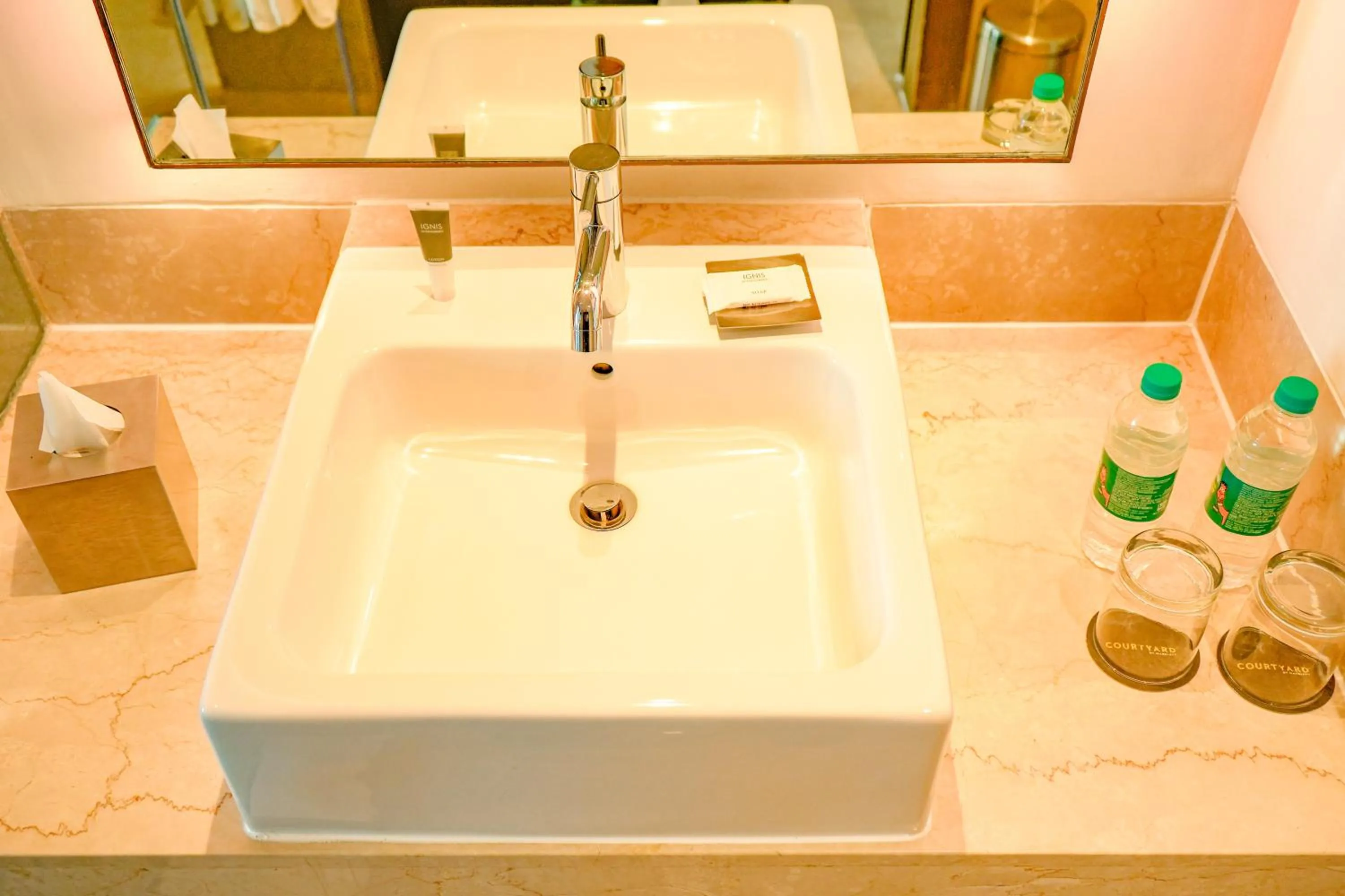 Bathroom in Courtyard by Marriott Gurugram Downtown