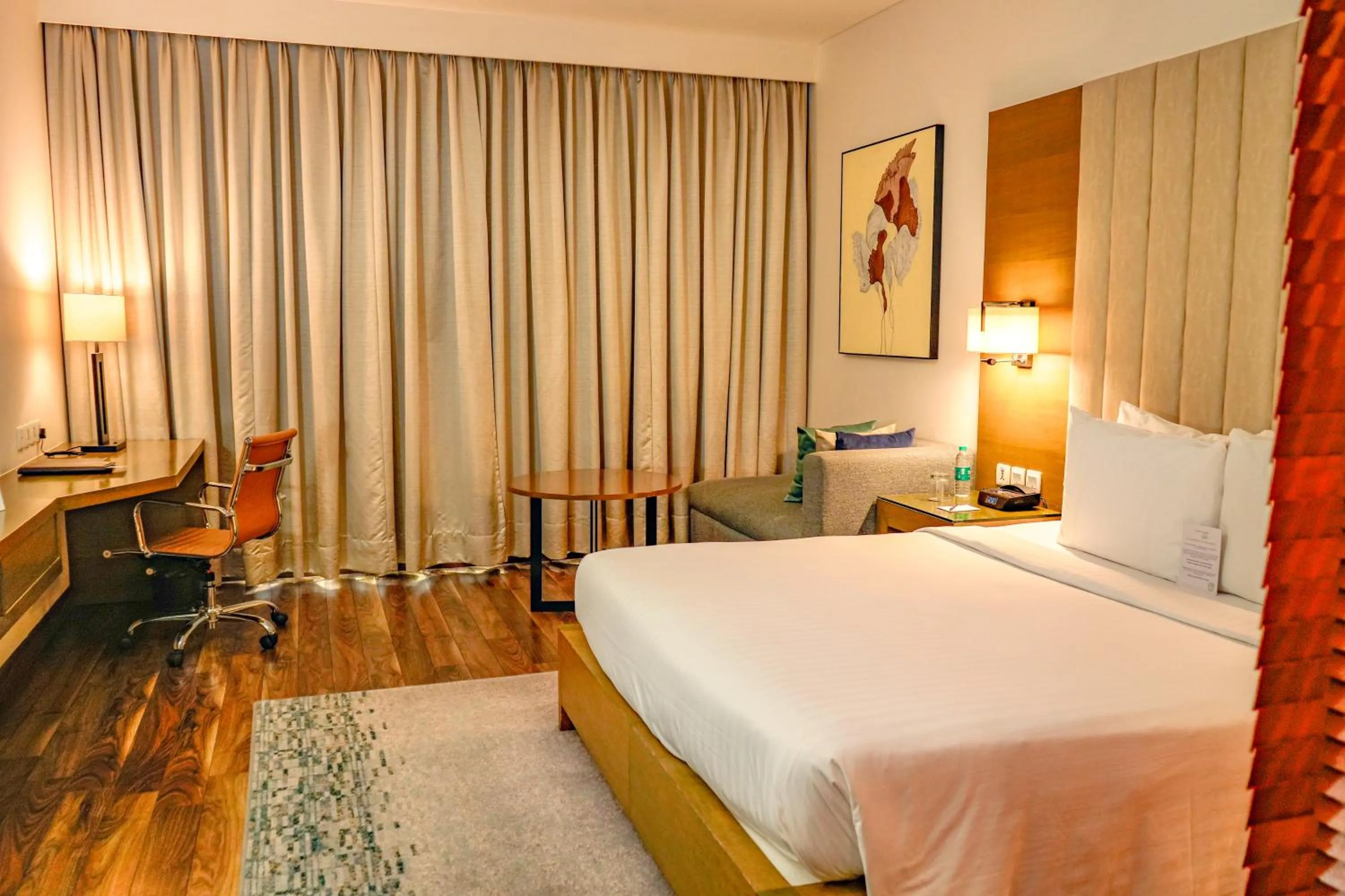 Bed in Courtyard by Marriott Gurugram Downtown