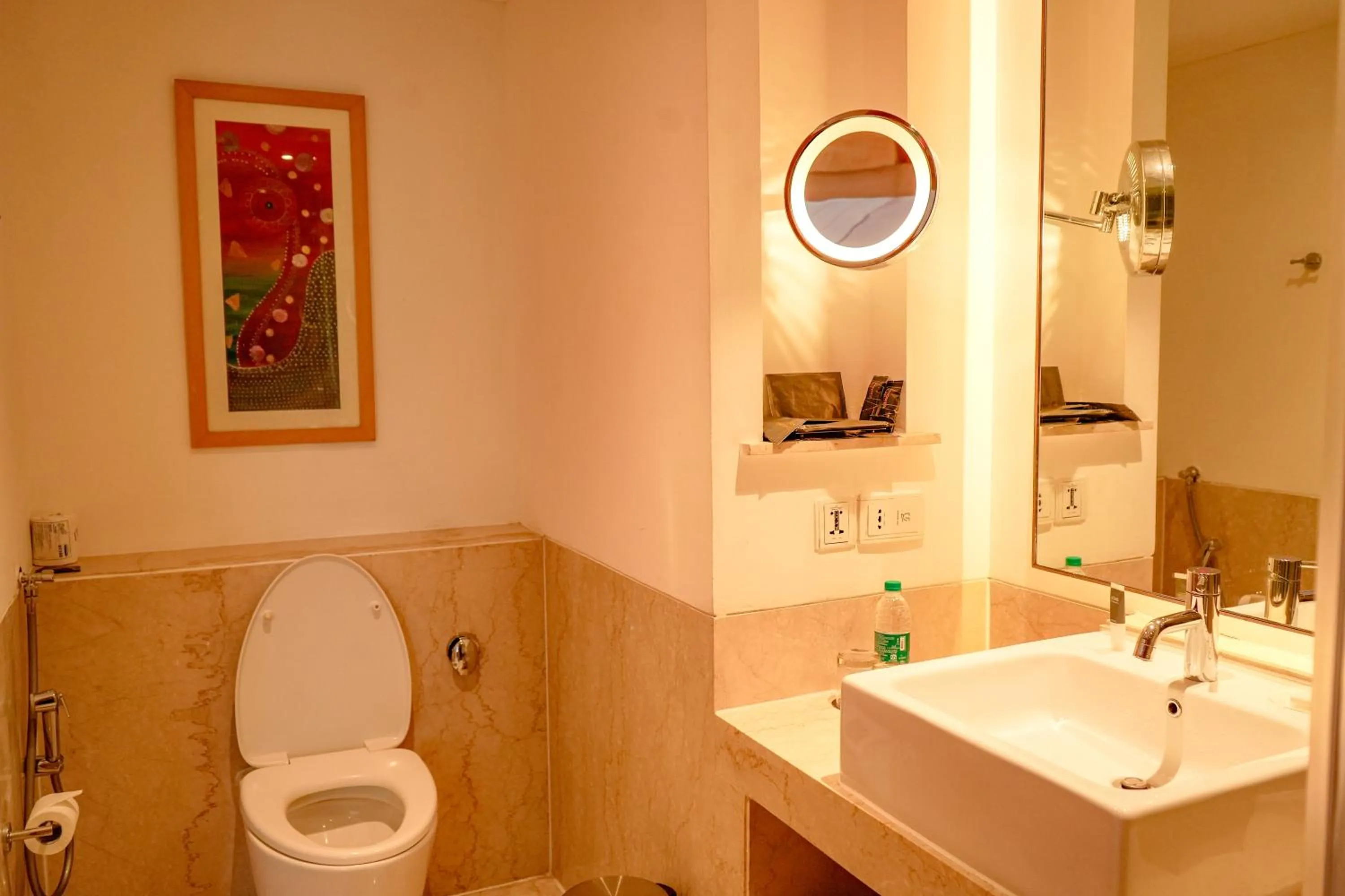 Toilet in Courtyard by Marriott Gurugram Downtown